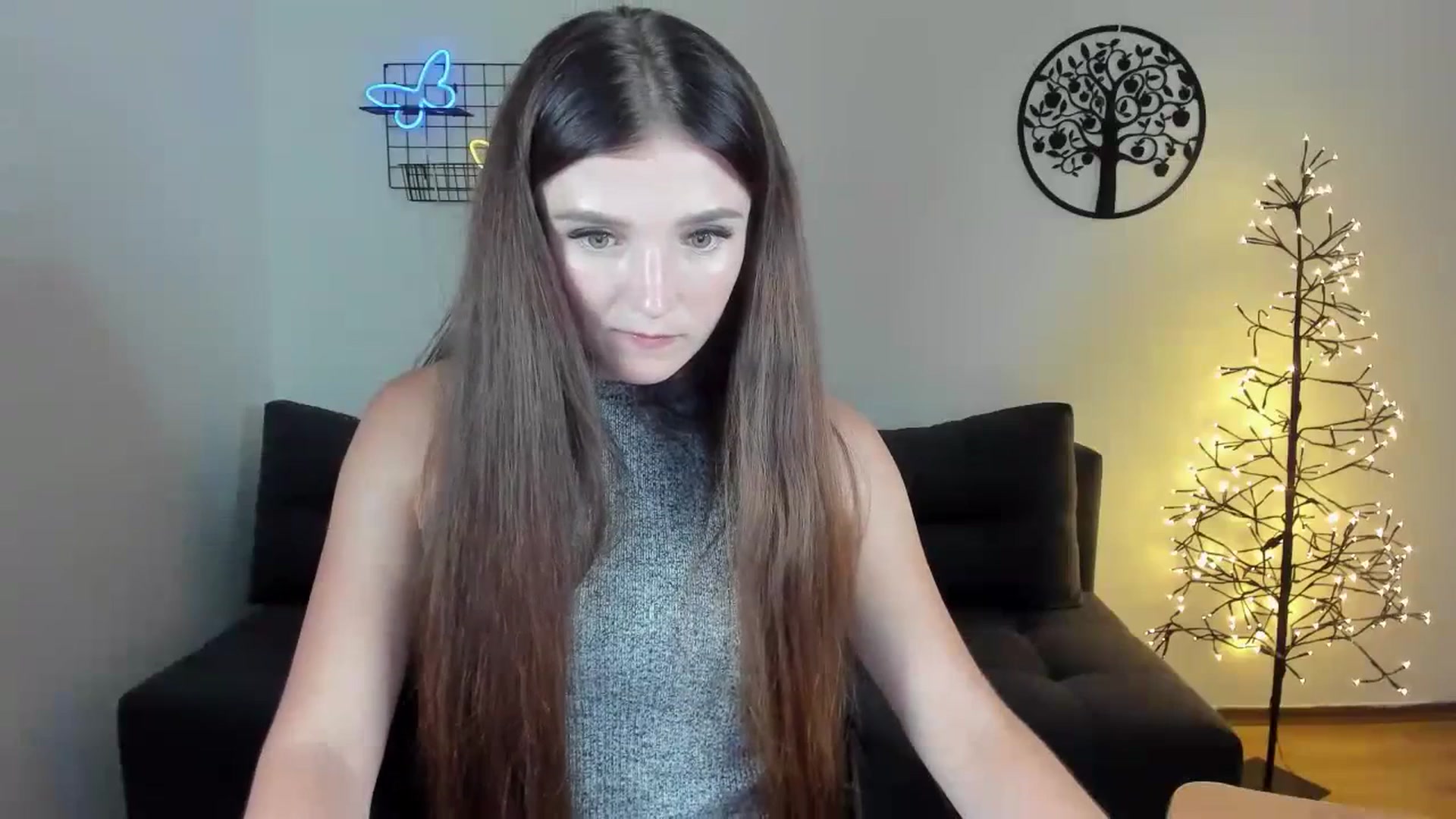 Gallery image thumbnail from TinaFerrell's myfreecams stream on, 07/17/2023, 23:23 image 12 of 20