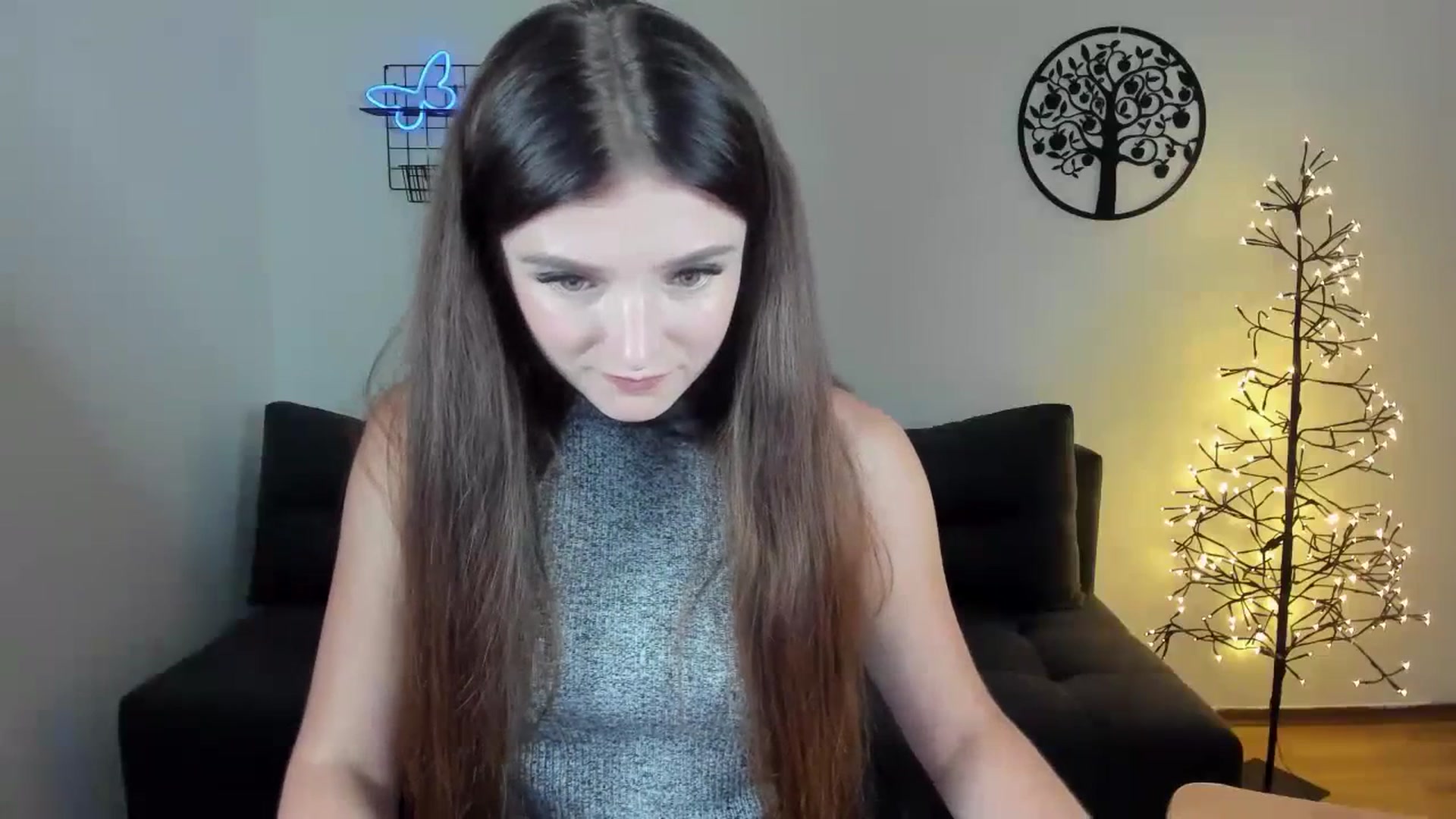 Gallery image thumbnail from TinaFerrell's myfreecams stream on, 07/17/2023, 23:23 image 4 of 20