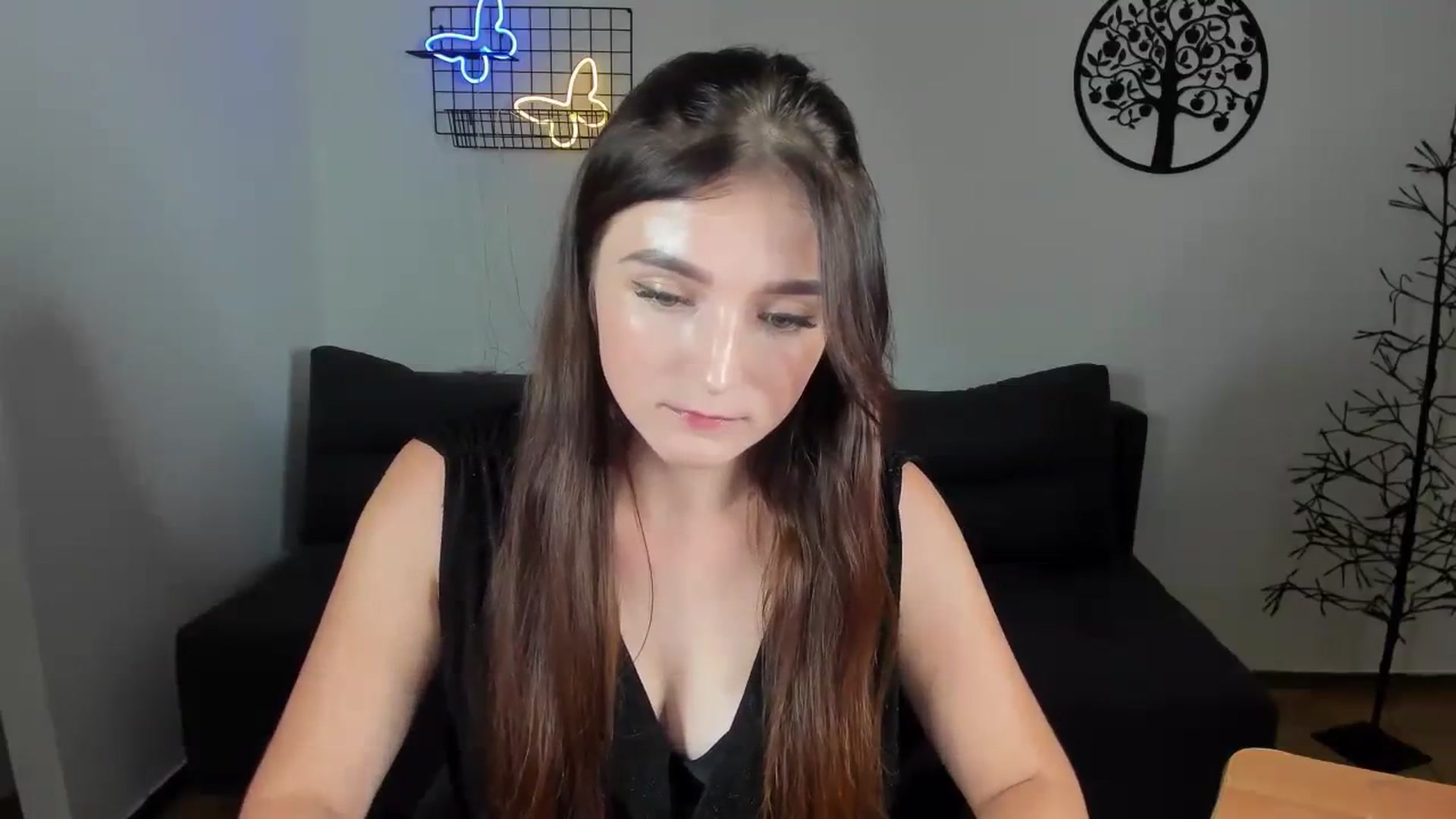 Gallery image thumbnail from TinaFerrell's myfreecams stream on, 07/27/2023, 23:14 image 20 of 20