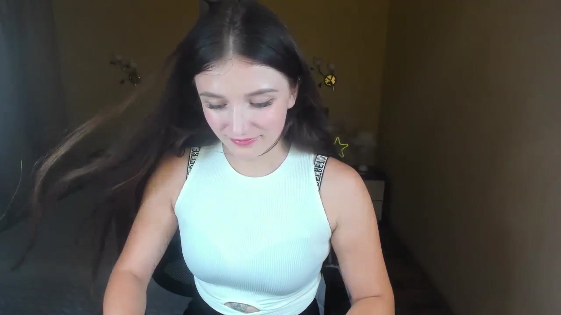 Gallery image thumbnail from TinaFerrell's myfreecams stream on, 07/31/2023, 22:07 image 12 of 20