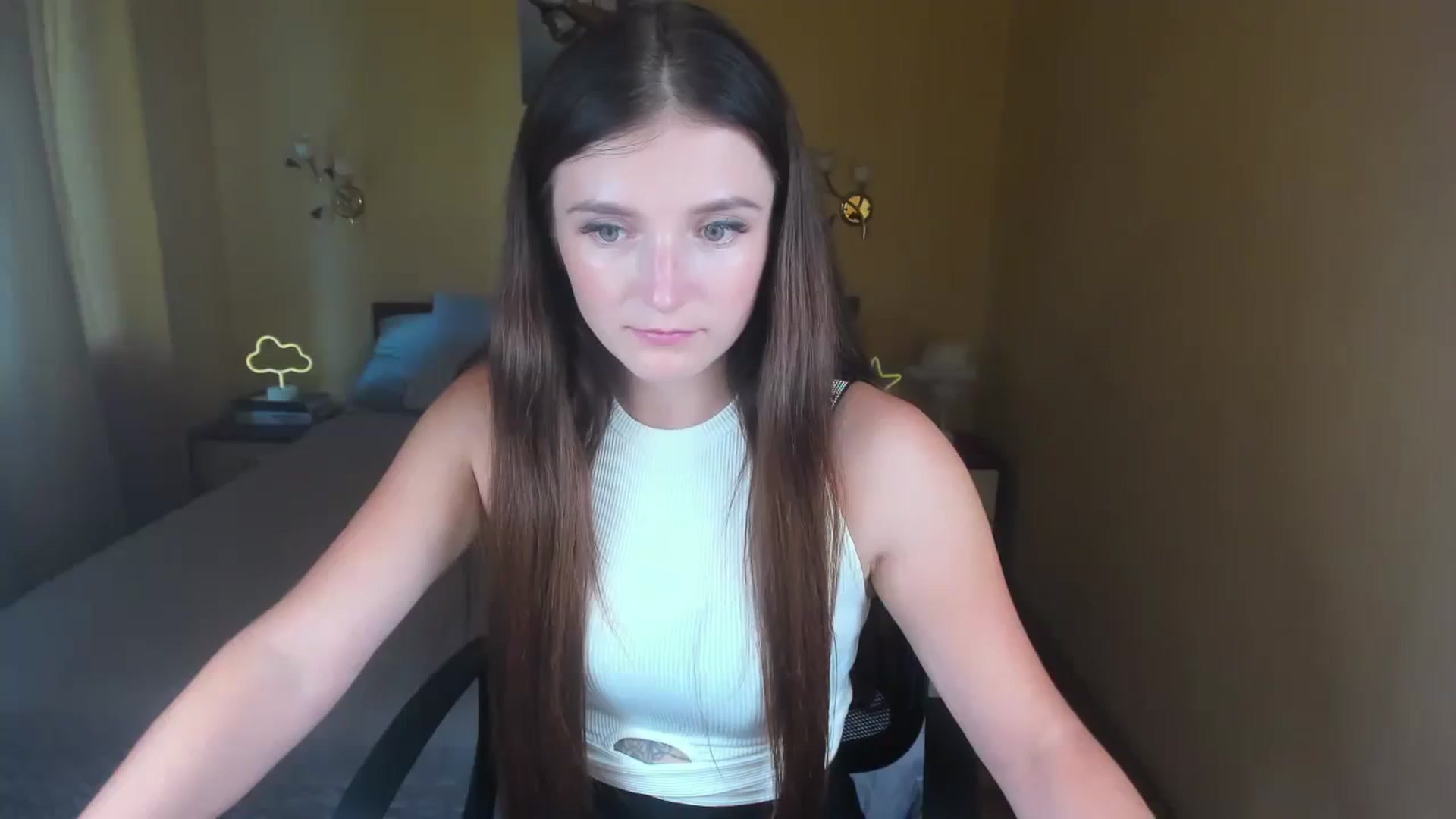 Gallery image thumbnail from TinaFerrell's myfreecams stream on, 08/01/2023, 10:24 image 3 of 20