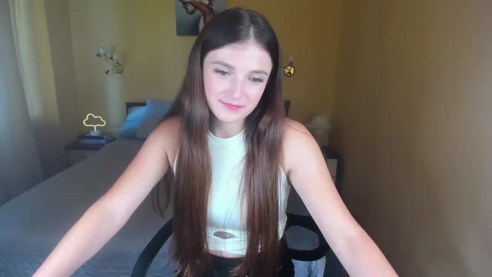 Gallery image thumbnail from TinaFerrell's myfreecams stream on, 08/01/2023, 10:24 image 18 of 20
