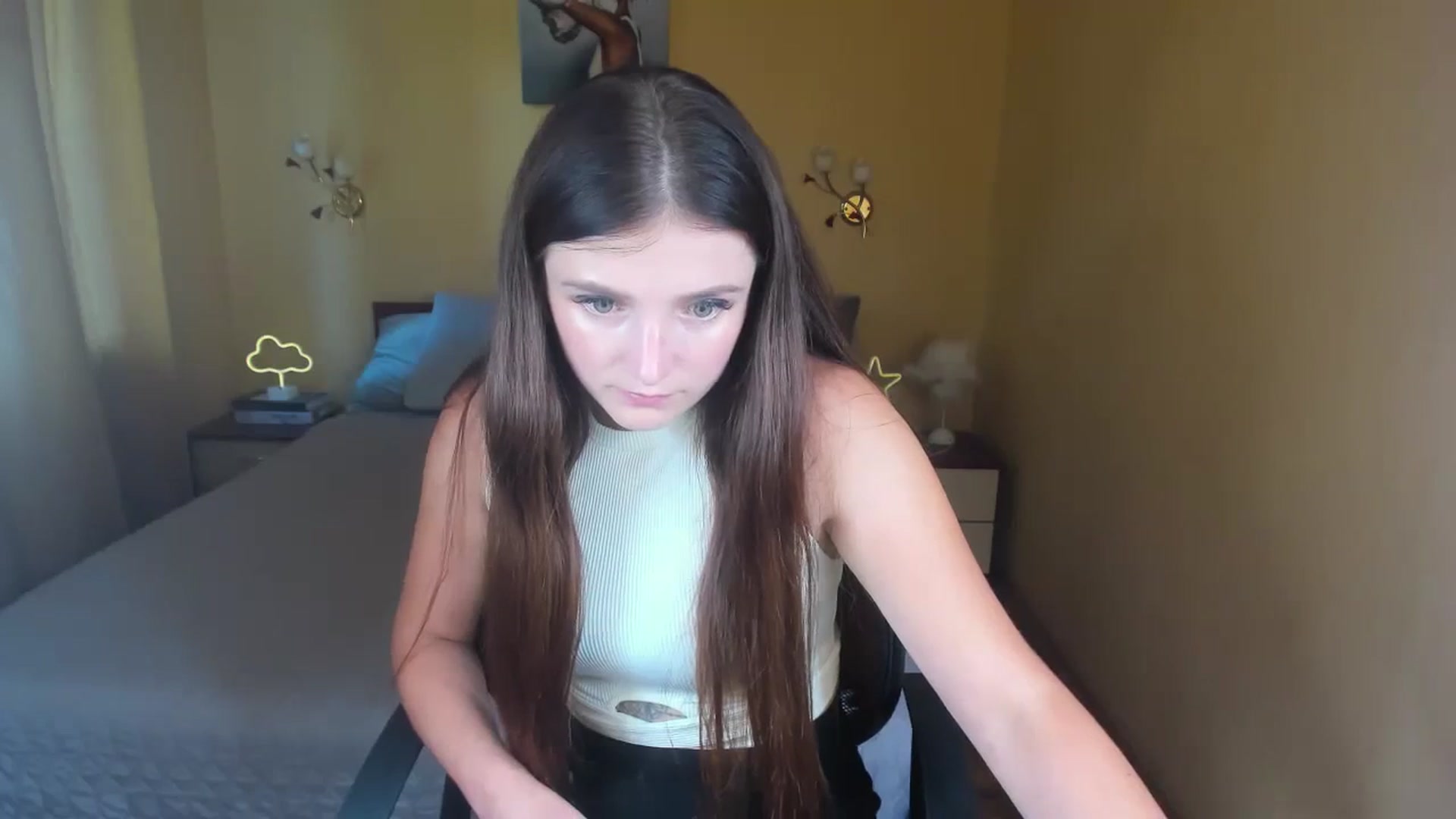 Gallery image thumbnail from TinaFerrell's myfreecams stream on, 08/01/2023, 10:24 image 8 of 20