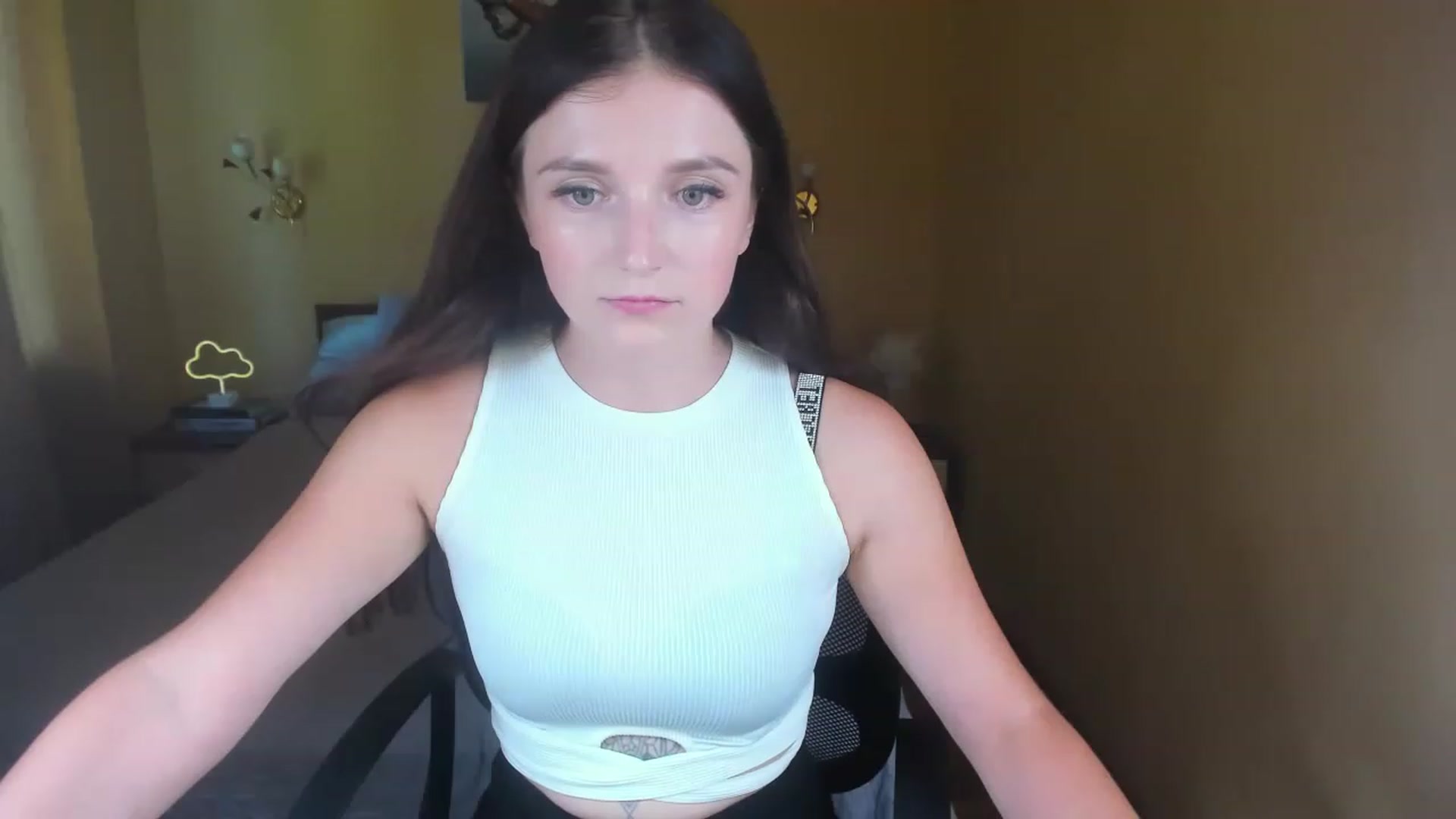 Gallery image thumbnail from TinaFerrell's myfreecams stream on, 08/01/2023, 11:27 image 18 of 20