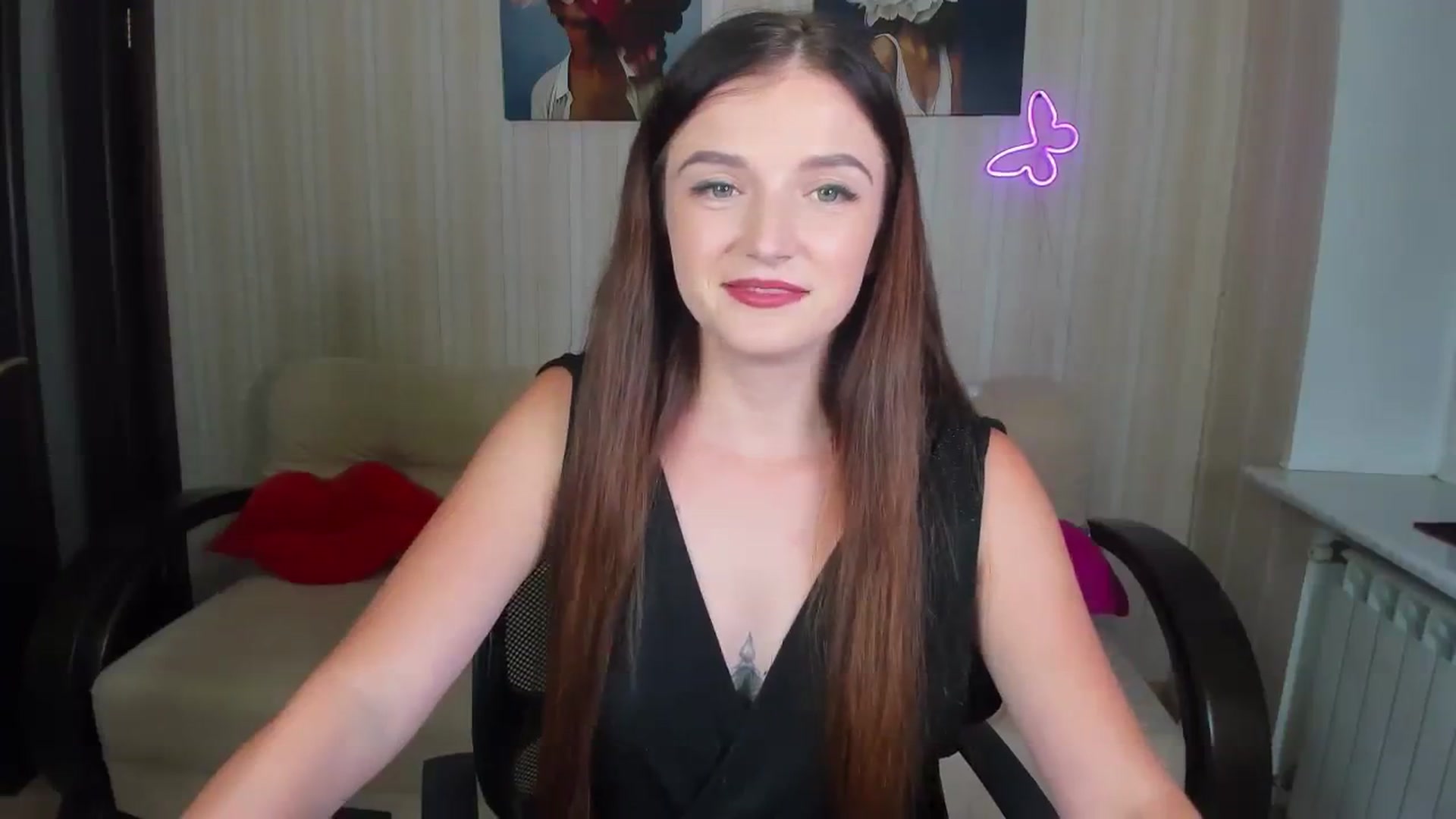 Gallery image thumbnail from TinaFerrell's myfreecams stream on, 08/04/2023, 21:22 image 17 of 20