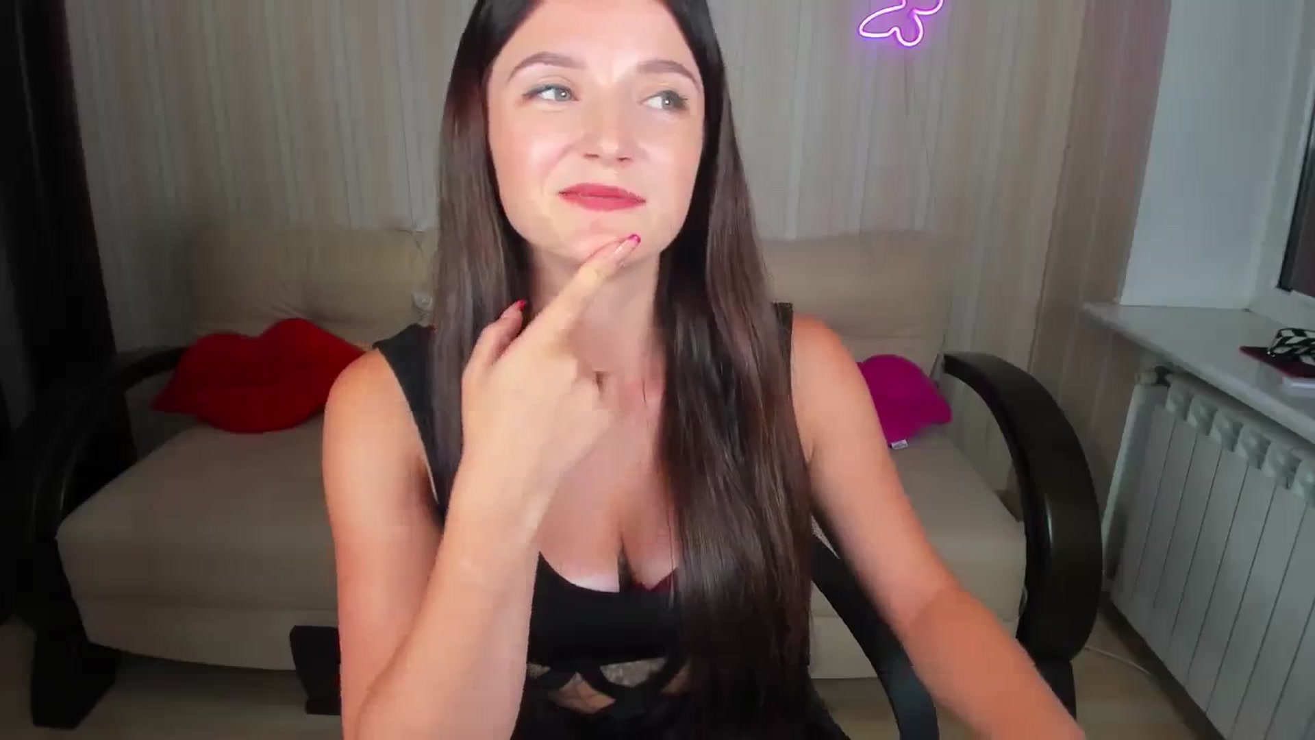 Gallery image thumbnail from TinaFerrell's myfreecams stream on, 08/13/2023, 17:01 image 16 of 20