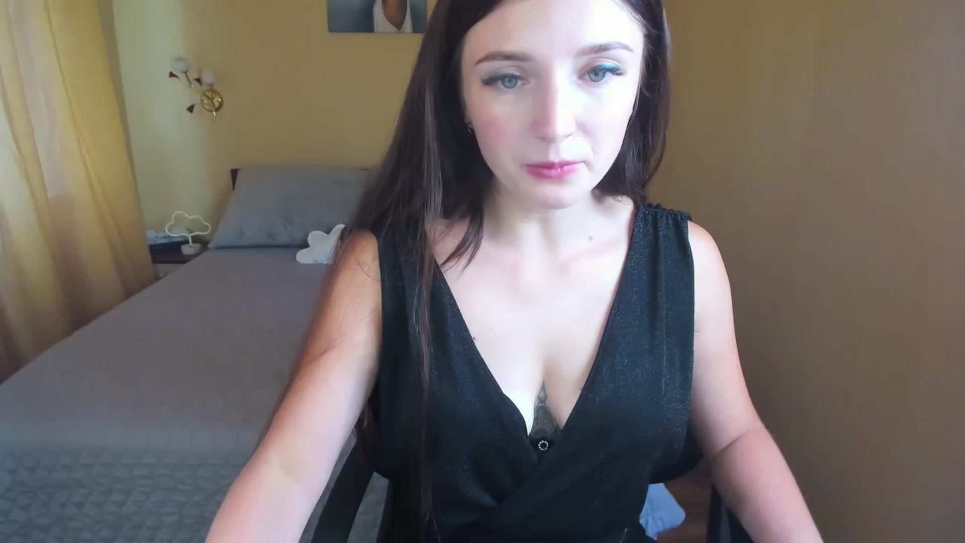 Gallery image thumbnail from TinaFerrell's myfreecams stream on, 09/01/2023, 15:11 image 1 of 20