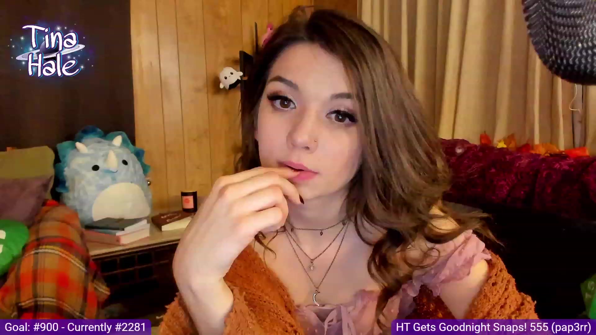Gallery image thumbnail from TinaHale's myfreecams stream on, 11/24/2022, 06:44 image 6 of 20