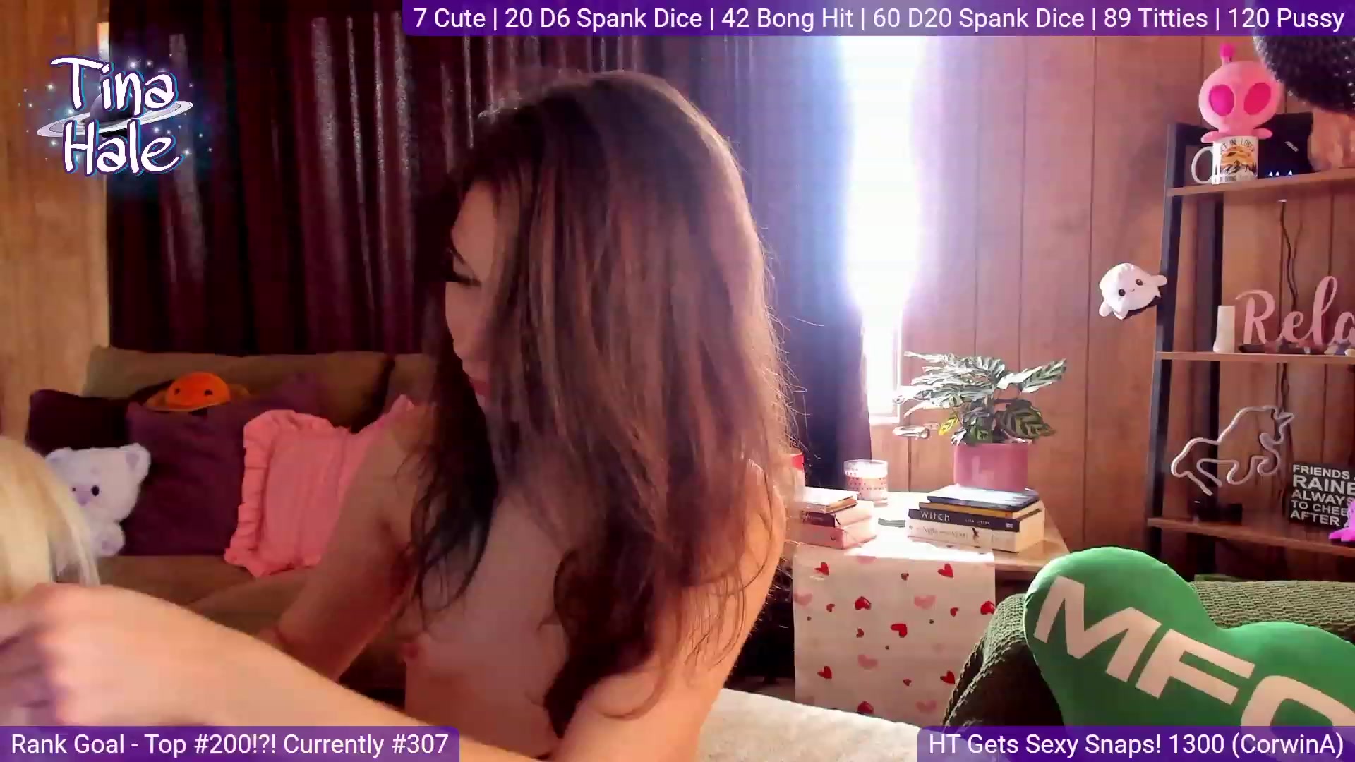 Gallery image thumbnail from TinaHale's myfreecams stream on, 03/23/2023, 19:22 image 13 of 20