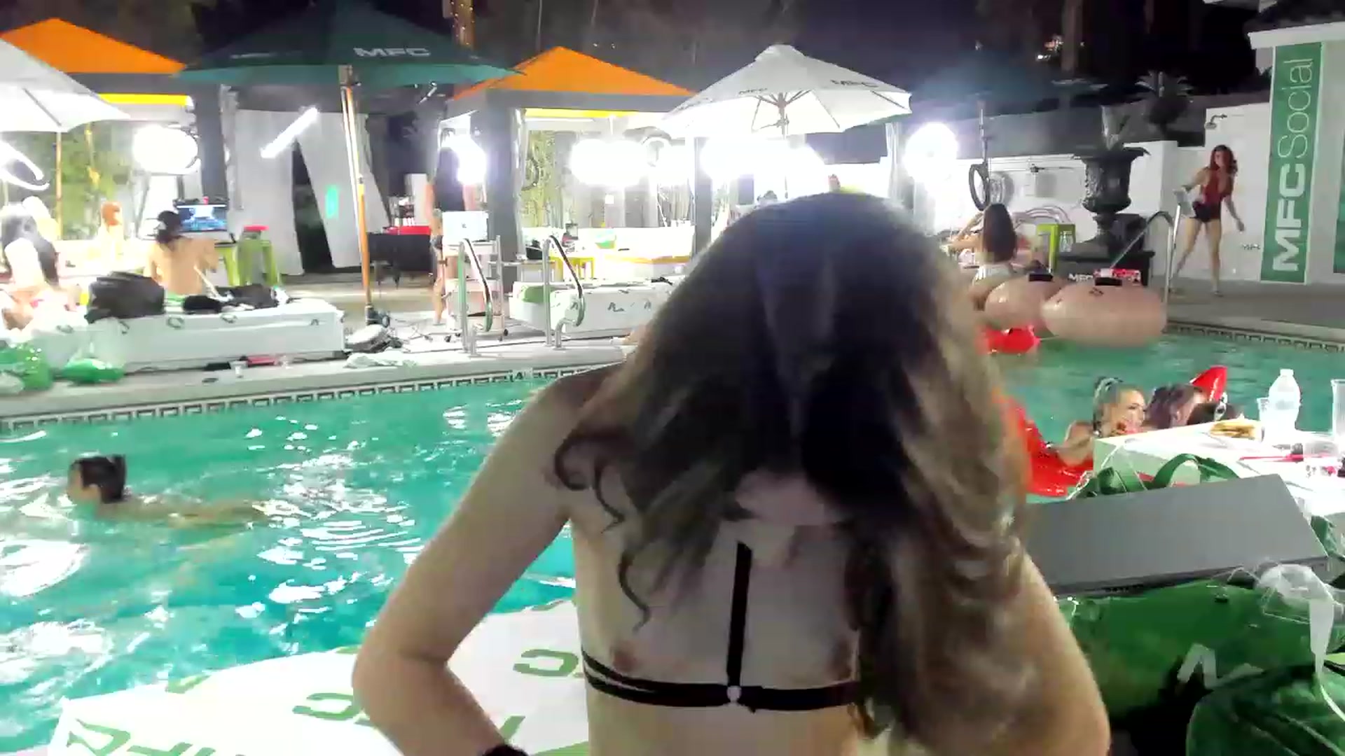 Gallery image thumbnail from TinaHale's myfreecams stream on, 05/23/2023, 08:43 image 6 of 20