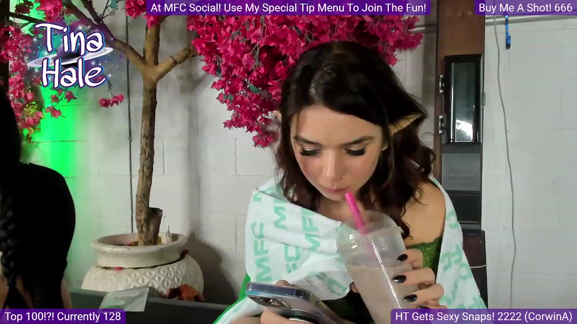 Gallery image thumbnail from TinaHale's myfreecams stream on, 10/12/2023, 06:26 image 2 of 20