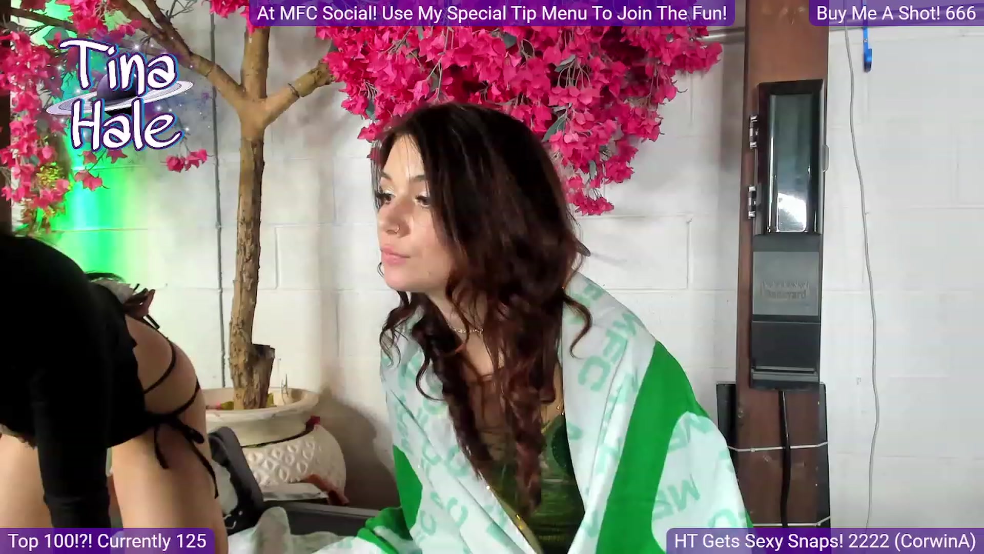 Gallery image thumbnail from TinaHale's myfreecams stream on, 10/12/2023, 06:51 image 3 of 20