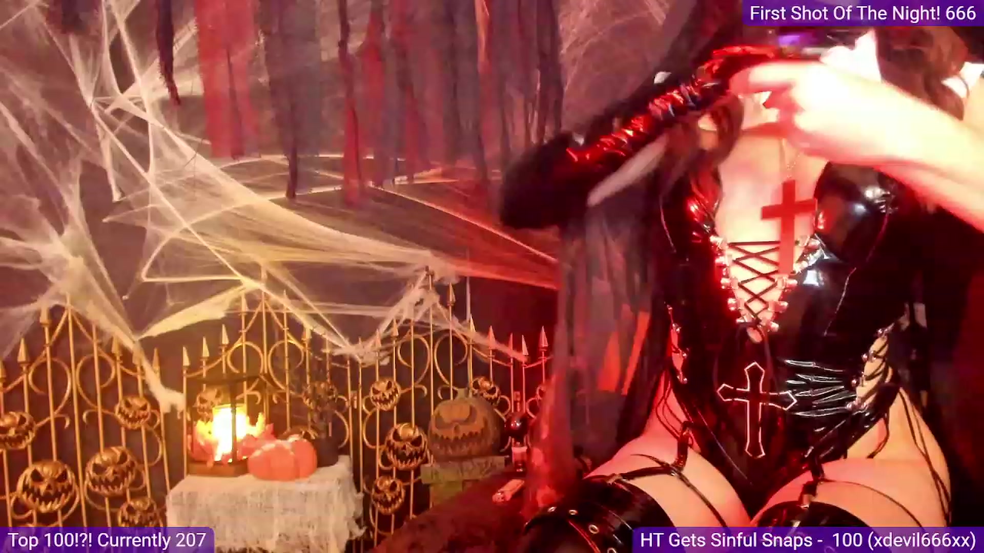 Gallery image thumbnail from TinaHale's myfreecams stream on, 10/16/2023, 06:29 image 9 of 20