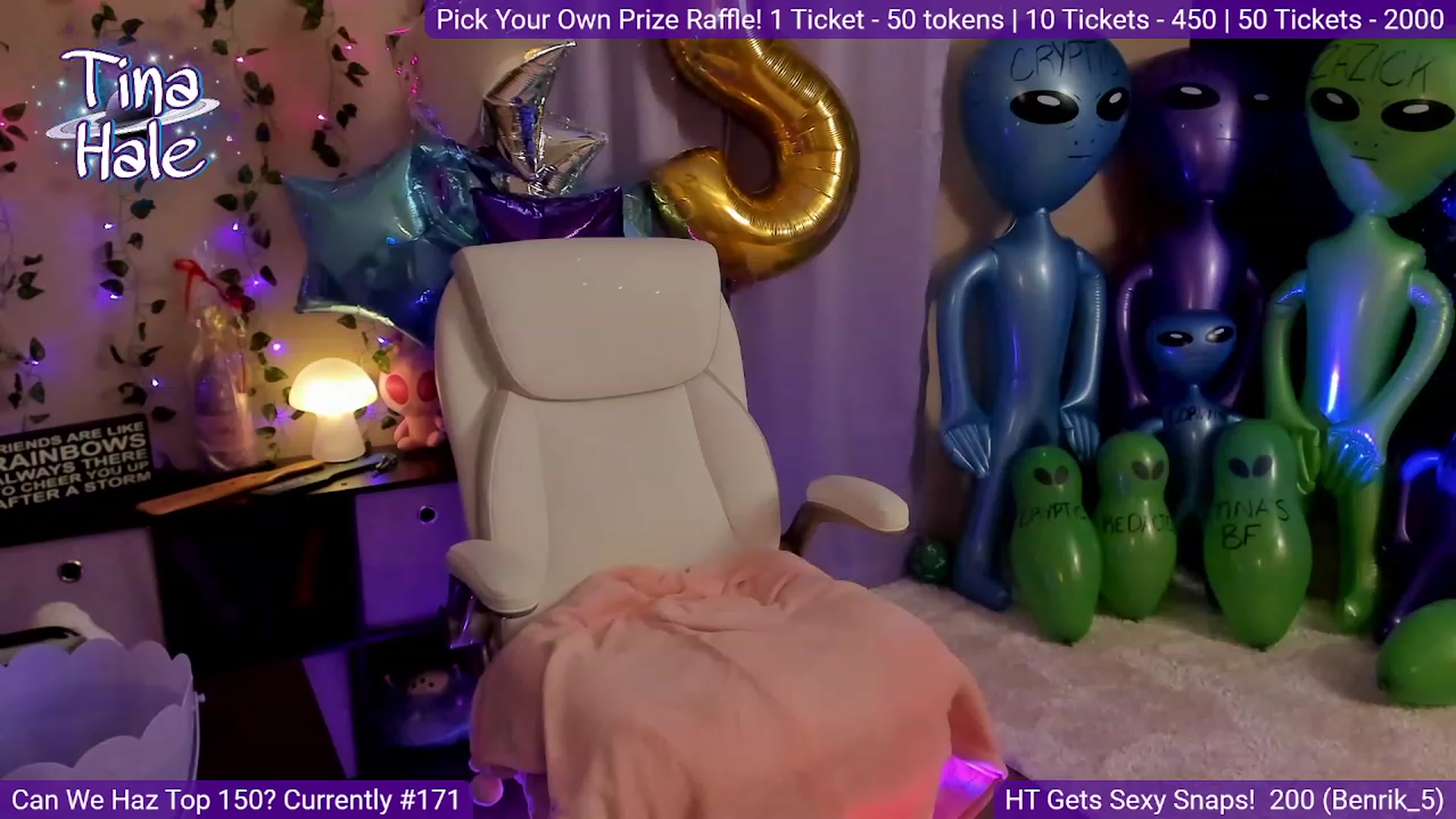 Gallery image thumbnail from TinaHale's myfreecams stream on, 03/15/2024, 04:29 image 14 of 20