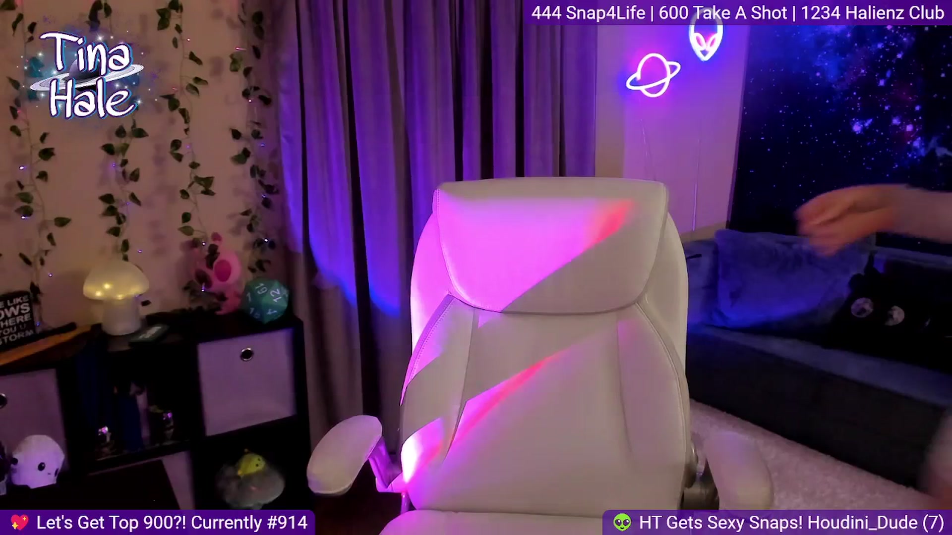 Gallery image thumbnail from TinaHale's myfreecams stream on, 07/28/2024, 06:22 image 2 of 20