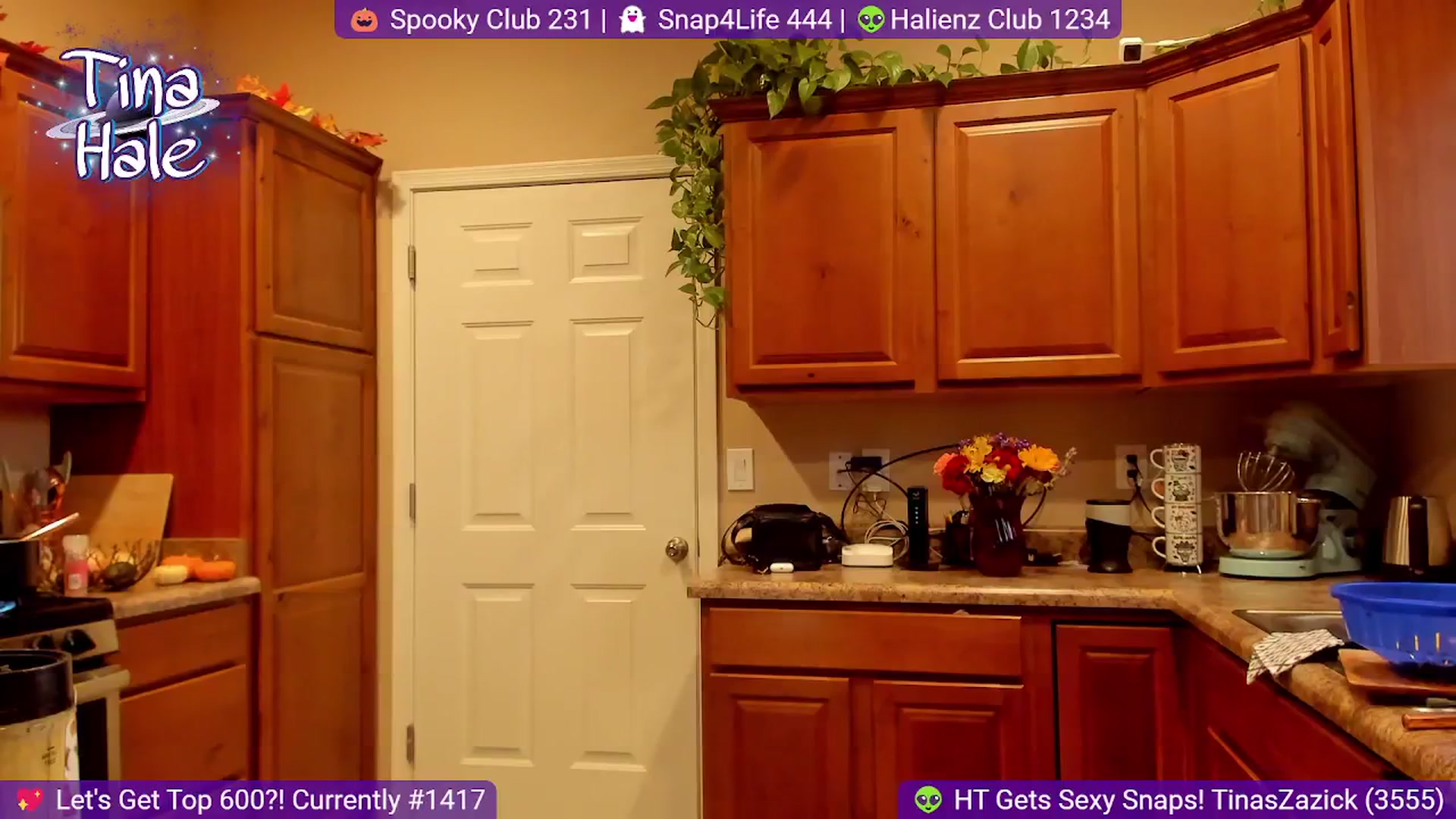 Gallery image thumbnail from TinaHale's myfreecams stream on, 10/14/2024, 01:57 image 10 of 20