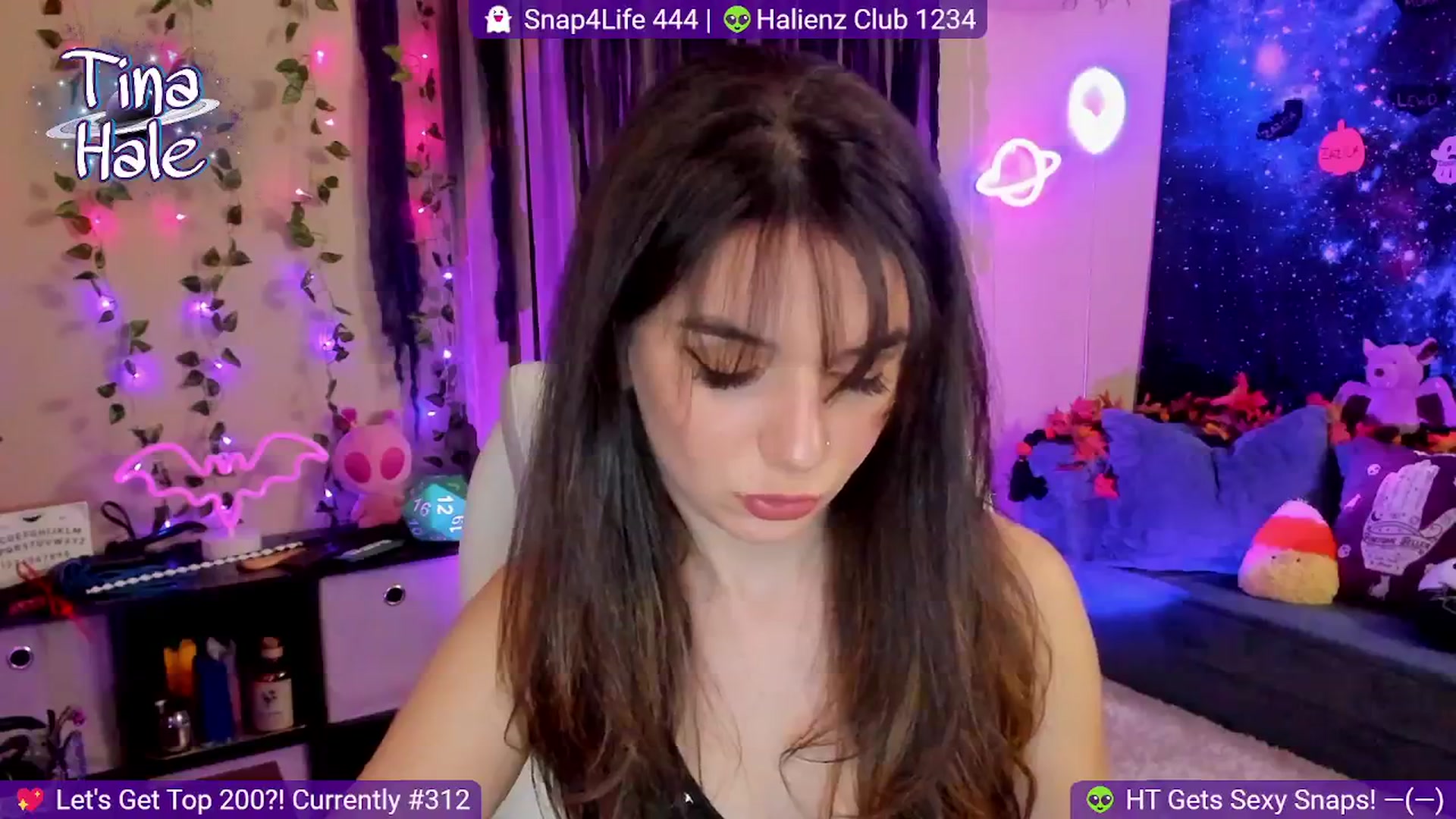 Gallery image thumbnail from TinaHale's myfreecams stream on, 11/06/2024, 06:43 image 4 of 20