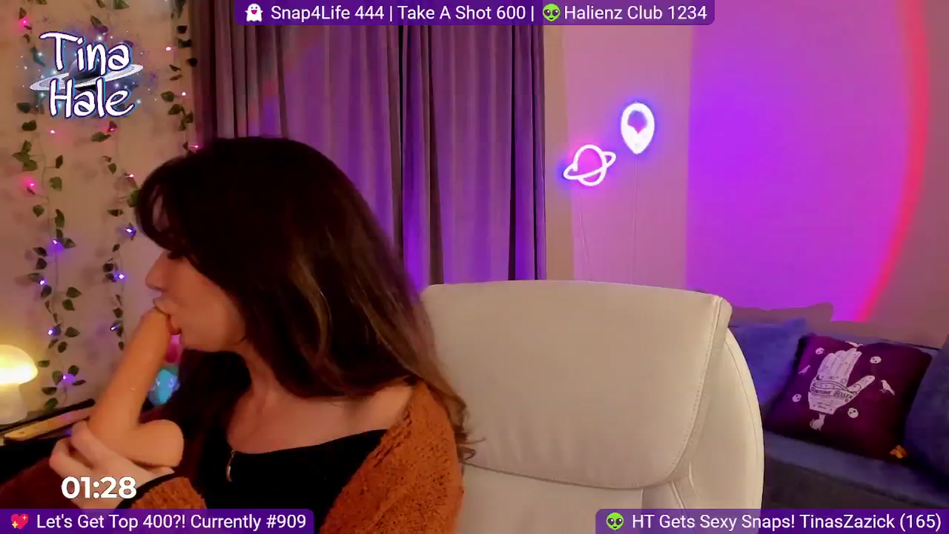Gallery image thumbnail from TinaHale's myfreecams stream on, 12/02/2024, 05:05 image 19 of 20