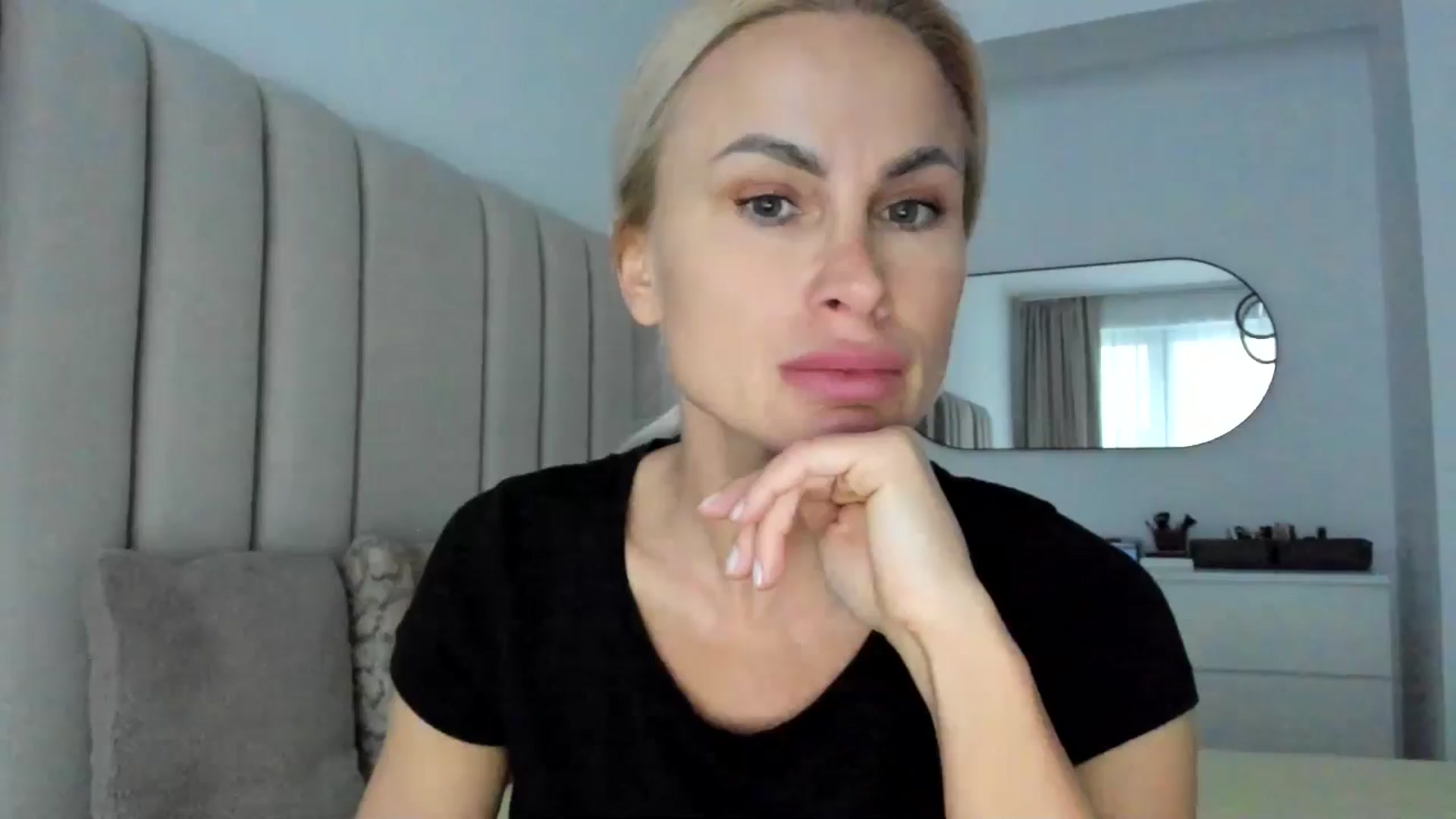 Gallery image thumbnail from TinaNTMU_'s myfreecams stream on, 01/05/2026, 14:46 image 17 of 20