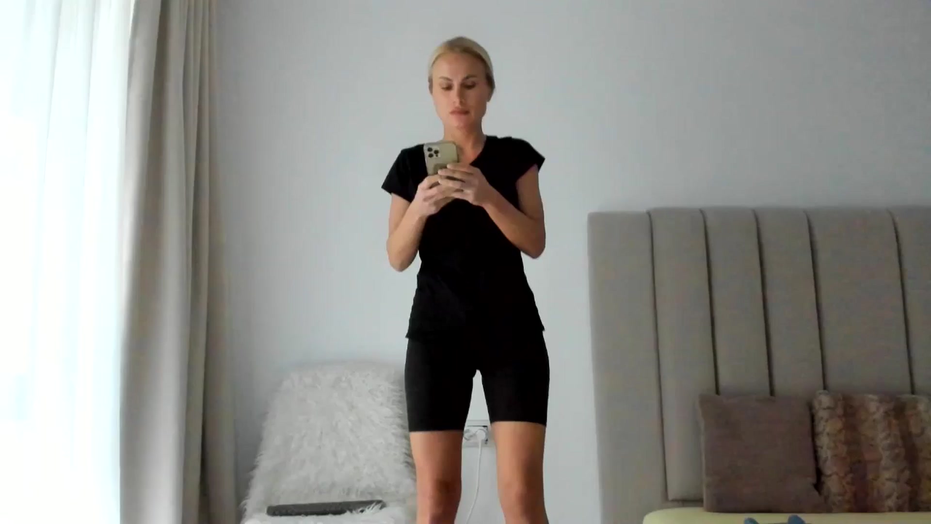 Gallery image thumbnail from TinaNTMU_'s myfreecams stream on, 01/05/2026, 14:46 image 15 of 20
