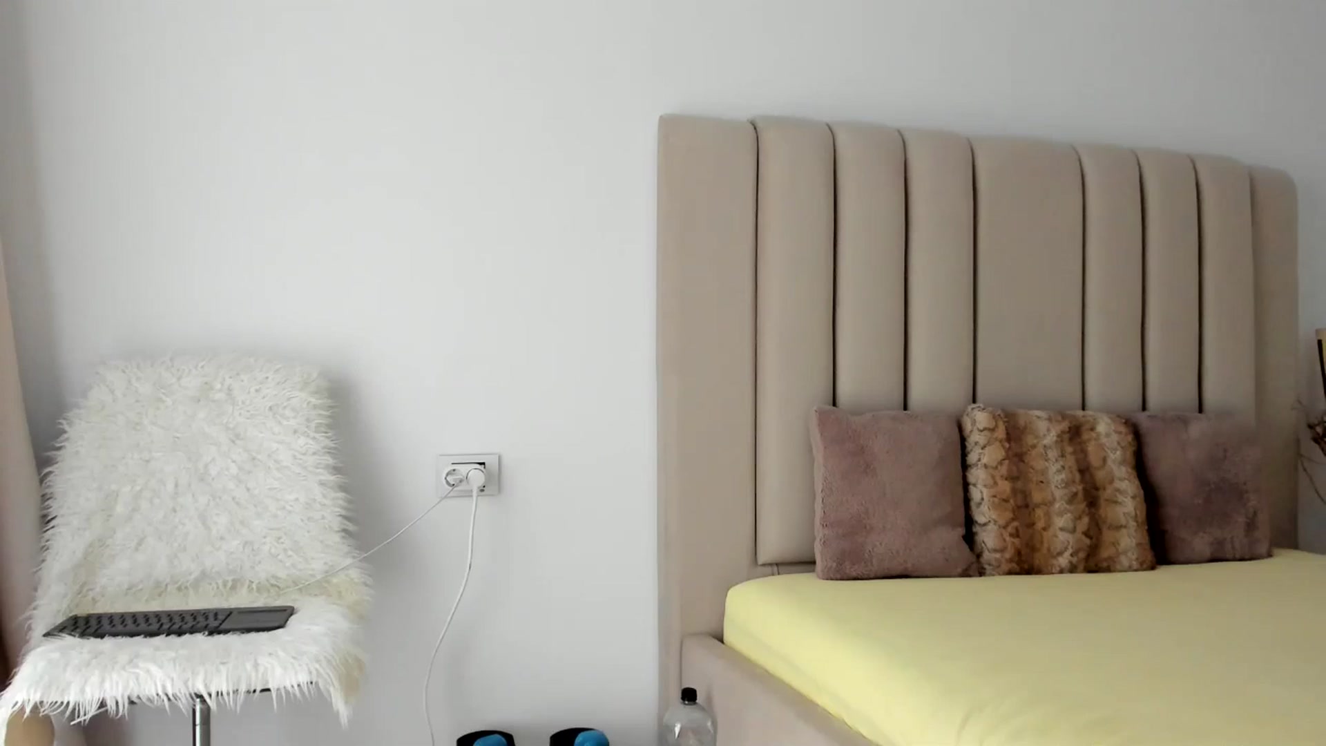 Gallery image thumbnail from TinaNTMU_'s myfreecams stream on, 01/06/2026, 14:16 image 12 of 20