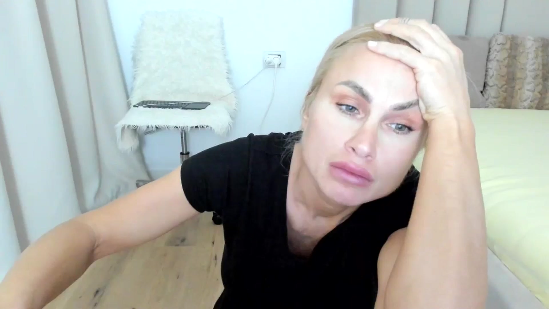 Gallery image thumbnail from TinaNTMU_'s myfreecams stream on, 01/06/2026, 17:00 image 17 of 20