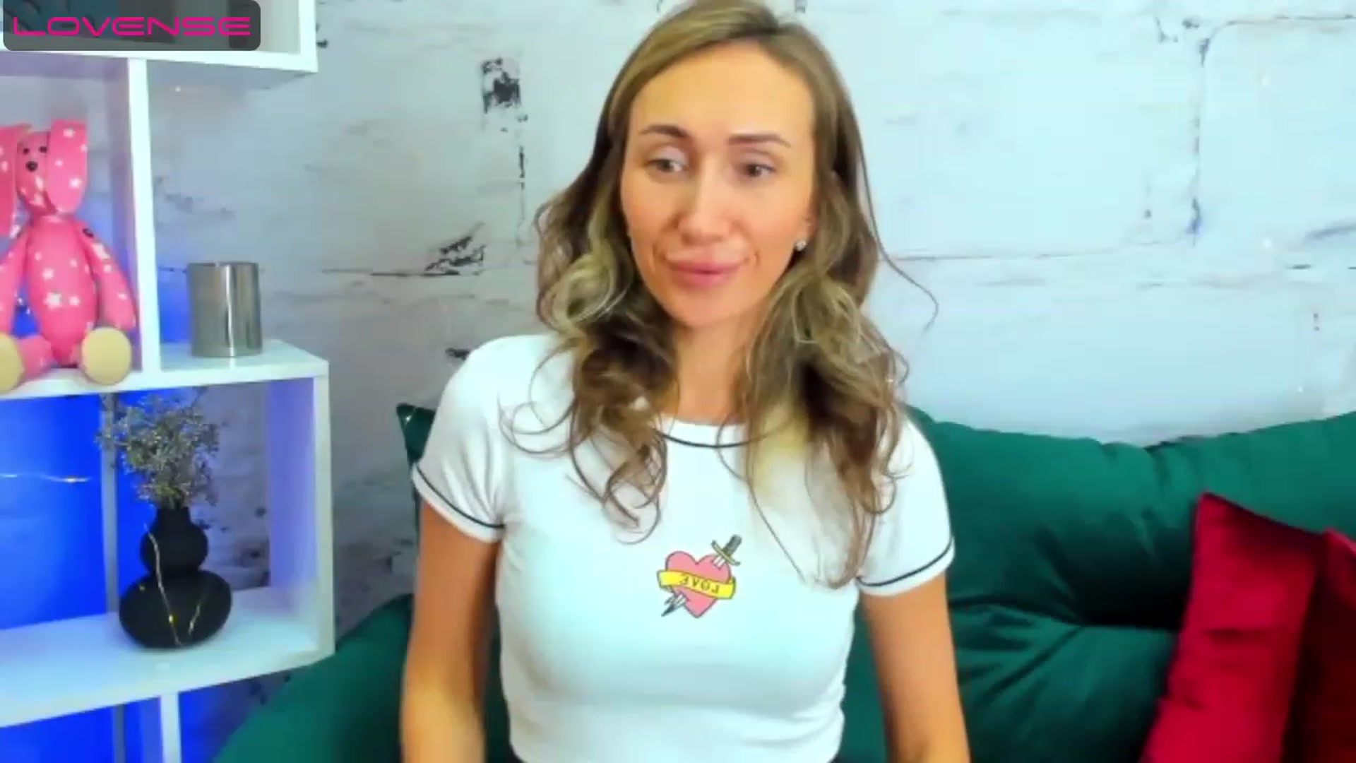 Gallery image thumbnail from TinaRee's myfreecams stream on, 07/01/2023, 11:36 image 16 of 20