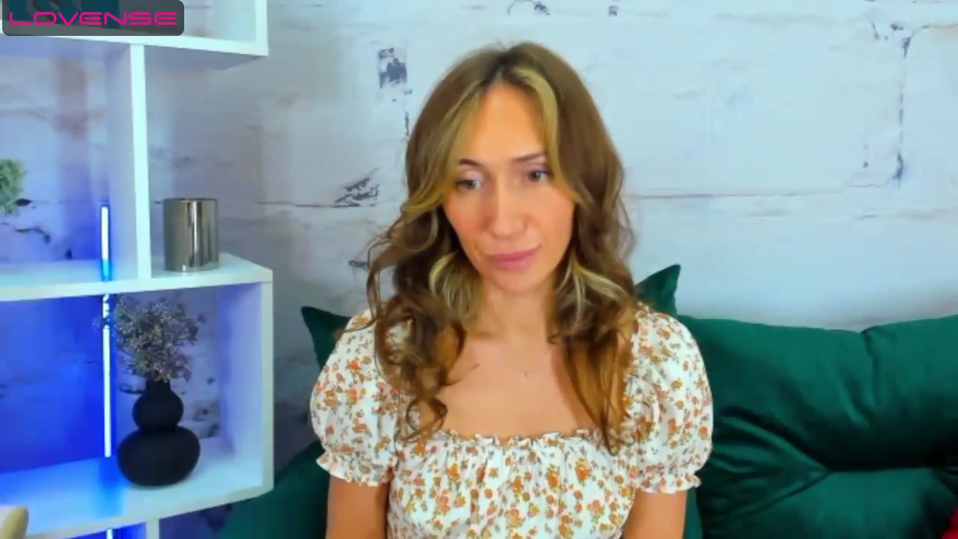 Gallery image thumbnail from TinaRee's myfreecams stream on, 07/06/2023, 10:45 image 7 of 20