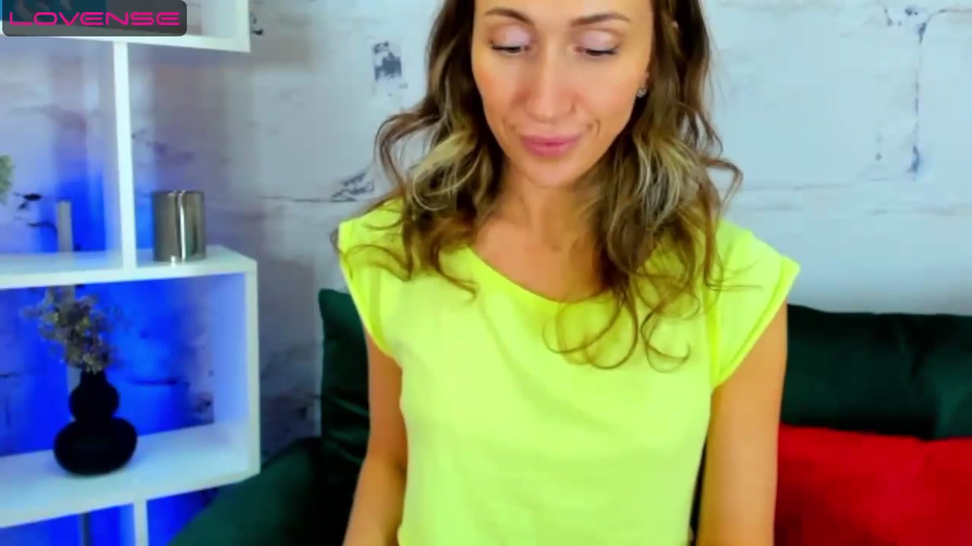 Gallery image thumbnail from TinaRee's myfreecams stream on, 07/10/2023, 10:59 image 14 of 20