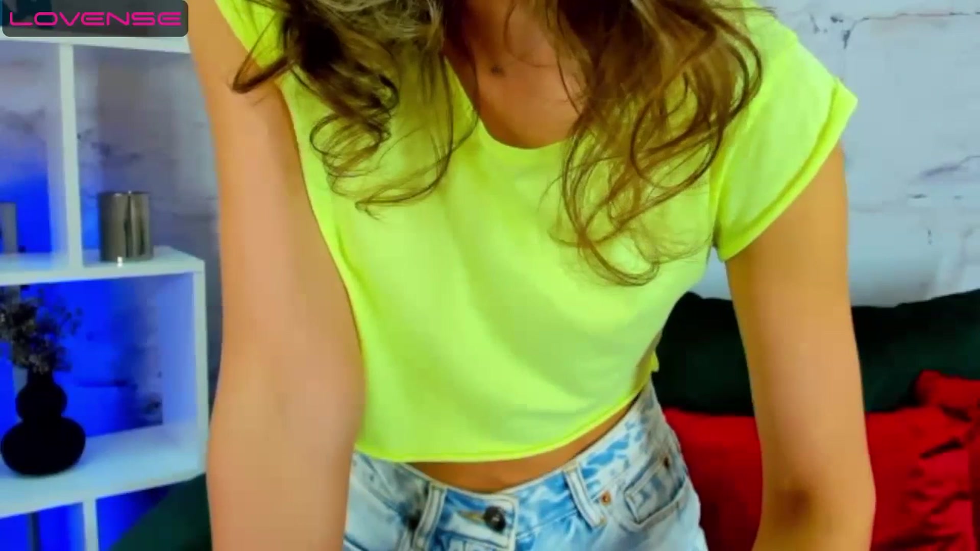 Gallery image thumbnail from TinaRee's myfreecams stream on, 07/10/2023, 10:59 image 3 of 20