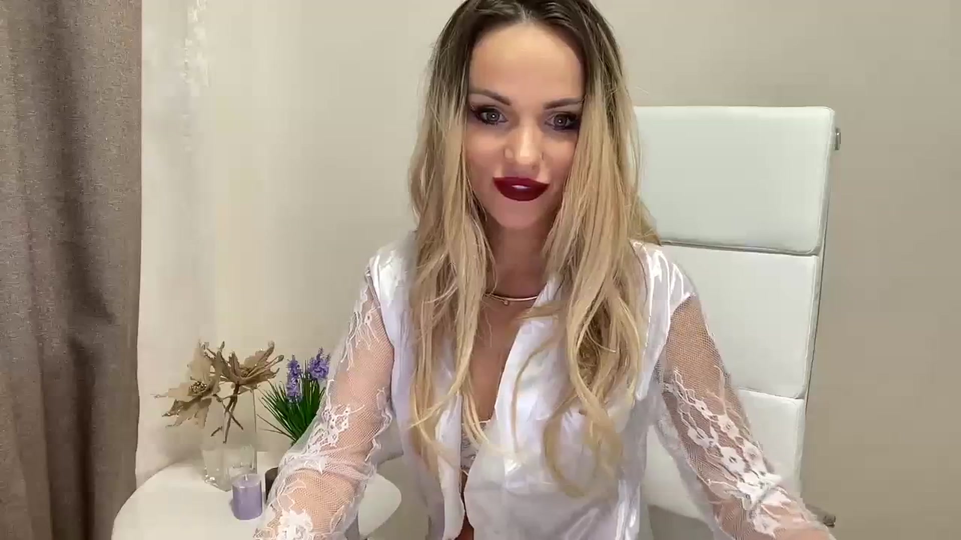 Gallery image thumbnail from Tina_Angel_'s myfreecams stream on, 11/11/2023, 12:45 image 2 of 20