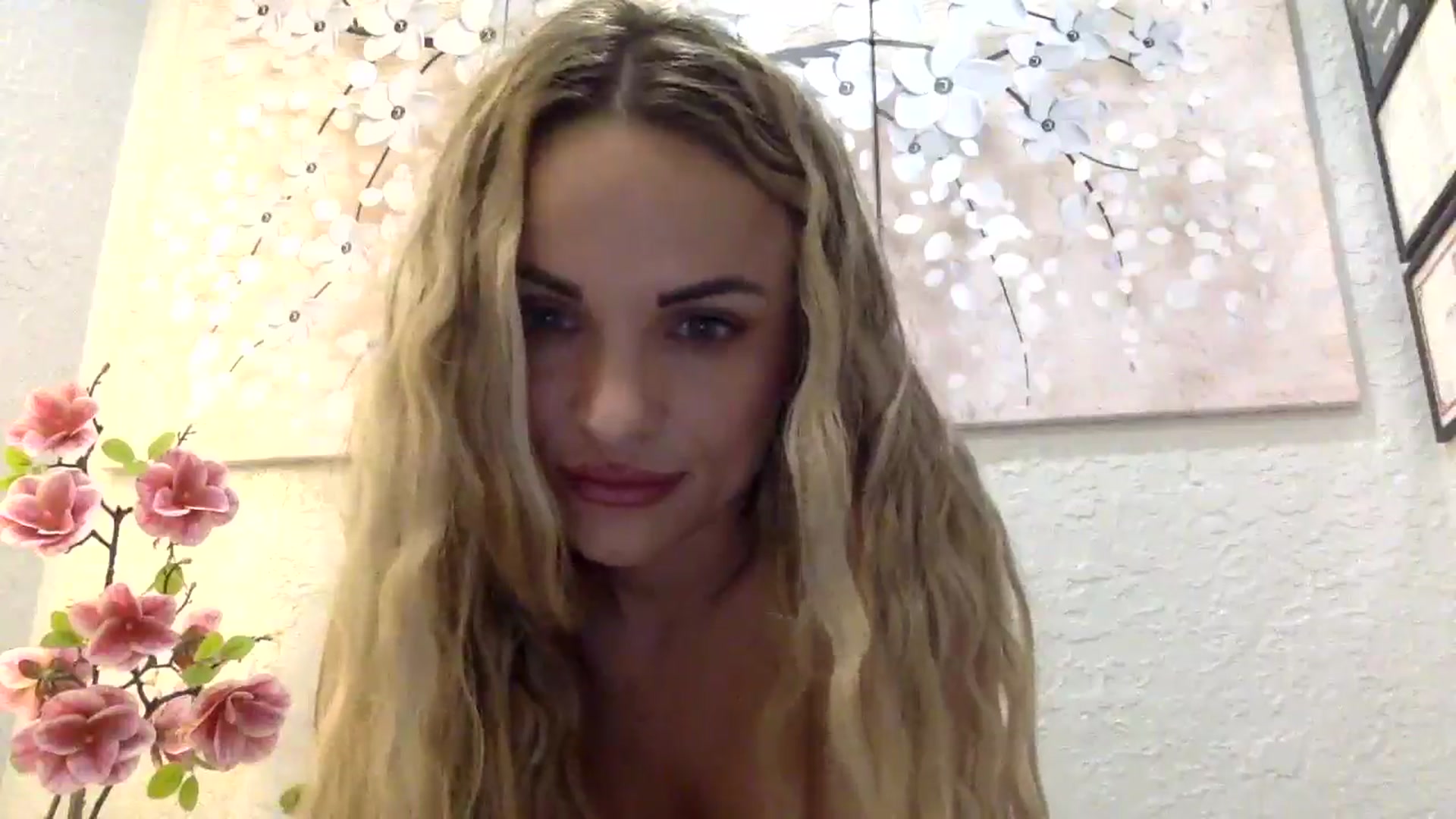Gallery image thumbnail from Tina_Angel_'s myfreecams stream on, 01/30/2025, 19:30 image 16 of 20