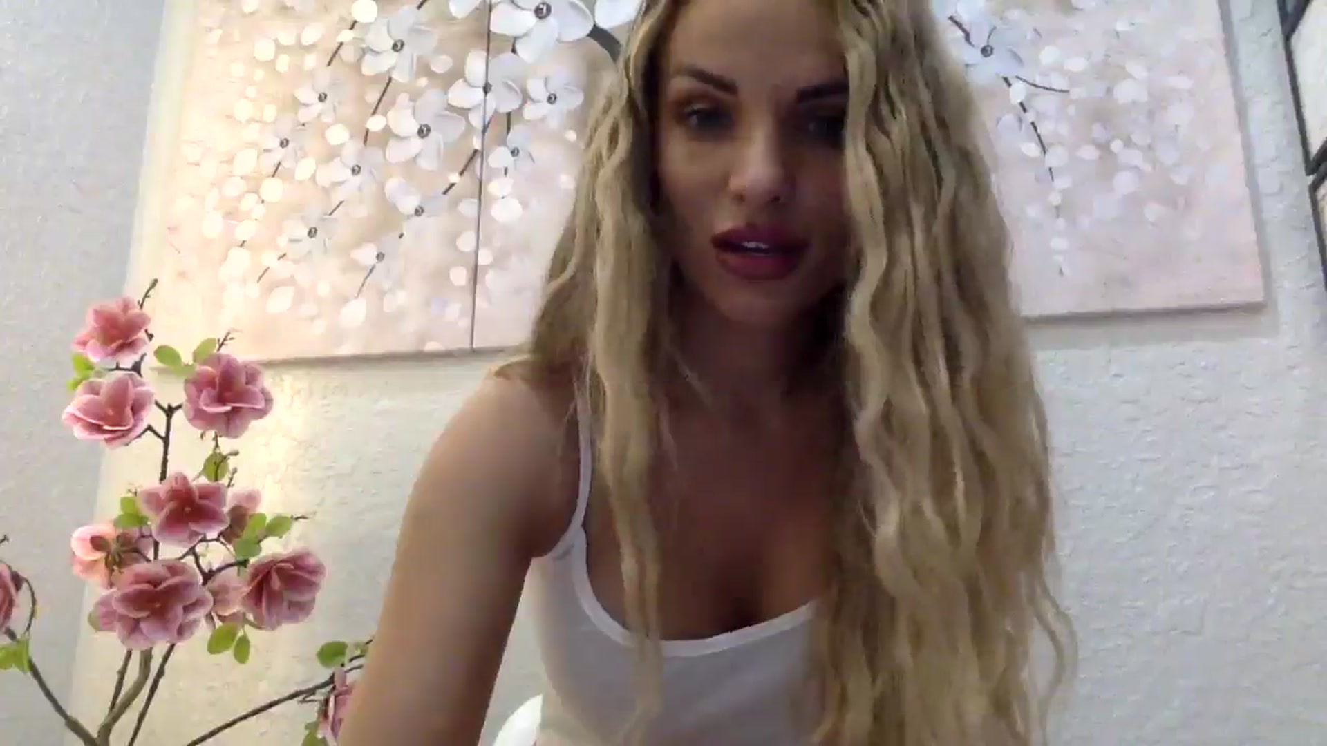 Gallery image thumbnail from Tina_Angel_'s myfreecams stream on, 01/30/2025, 19:30 image 4 of 20