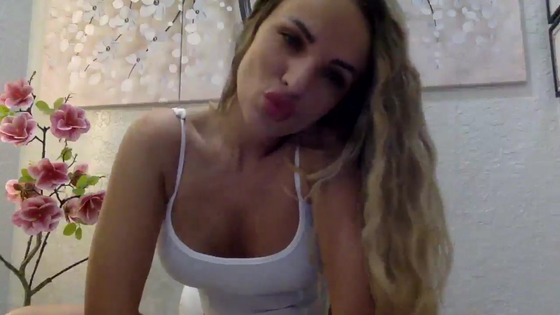 Gallery image thumbnail from Tina_Angel_'s myfreecams stream on, 01/30/2025, 20:09 image 5 of 20