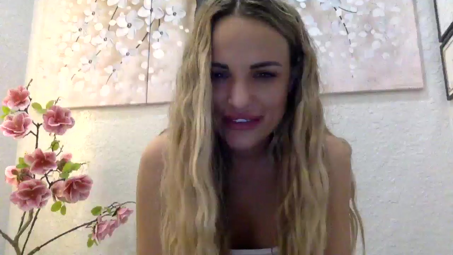 Gallery image thumbnail from Tina_Angel_'s myfreecams stream on, 01/30/2025, 20:41 image 9 of 20