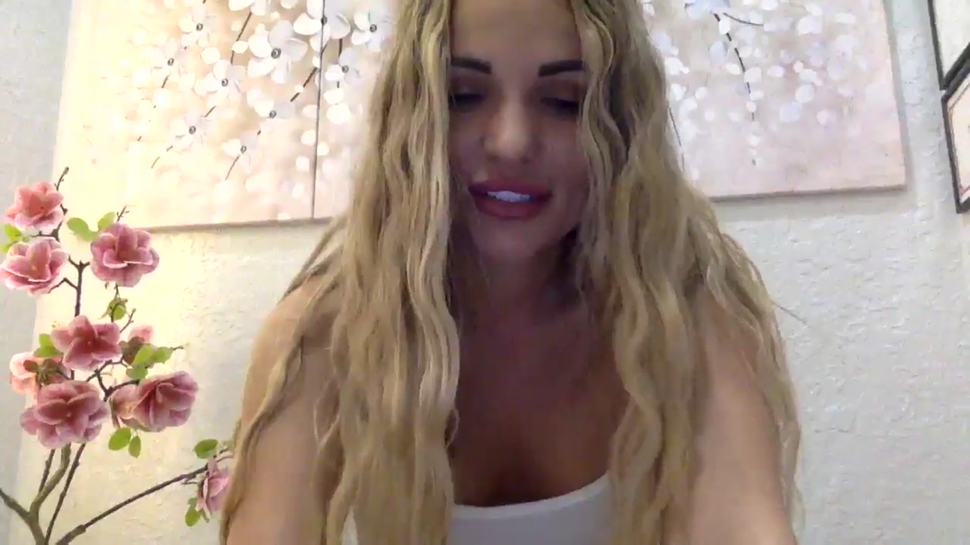 Gallery image thumbnail from Tina_Angel_'s myfreecams stream on, 01/30/2025, 20:41 image 4 of 20