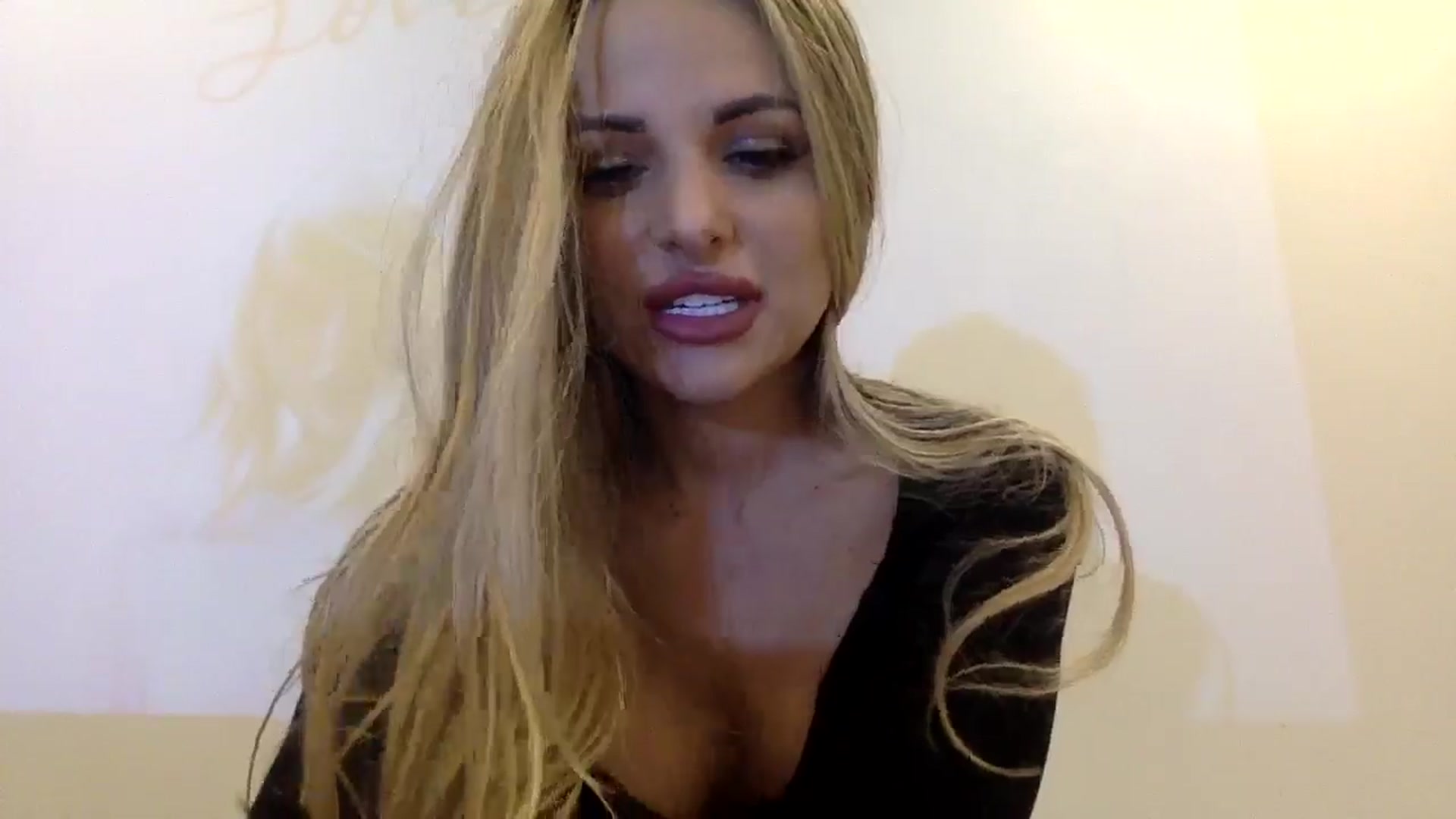 Gallery image thumbnail from Tina_Angel_'s myfreecams stream on, 02/06/2025, 21:33 image 4 of 20