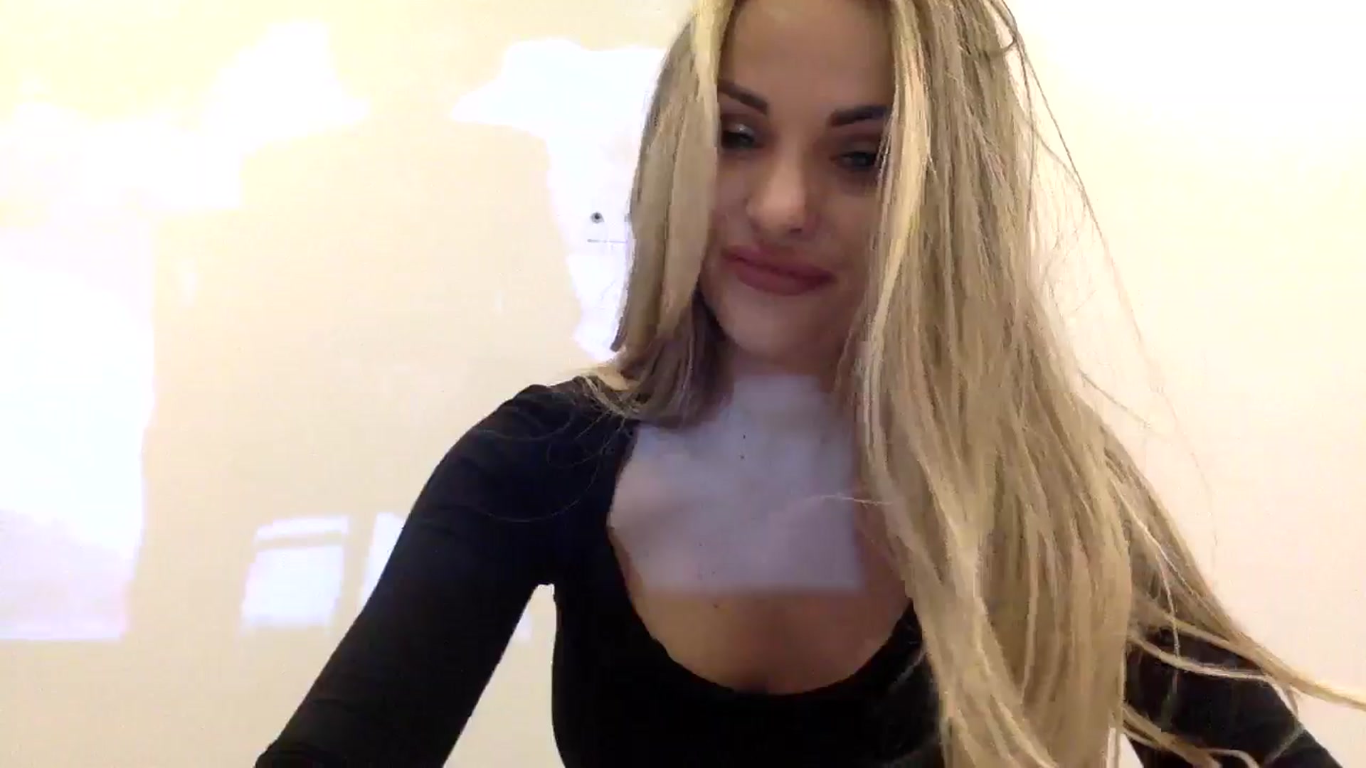 Gallery image thumbnail from Tina_Angel_'s myfreecams stream on, 02/06/2025, 22:00 image 9 of 20