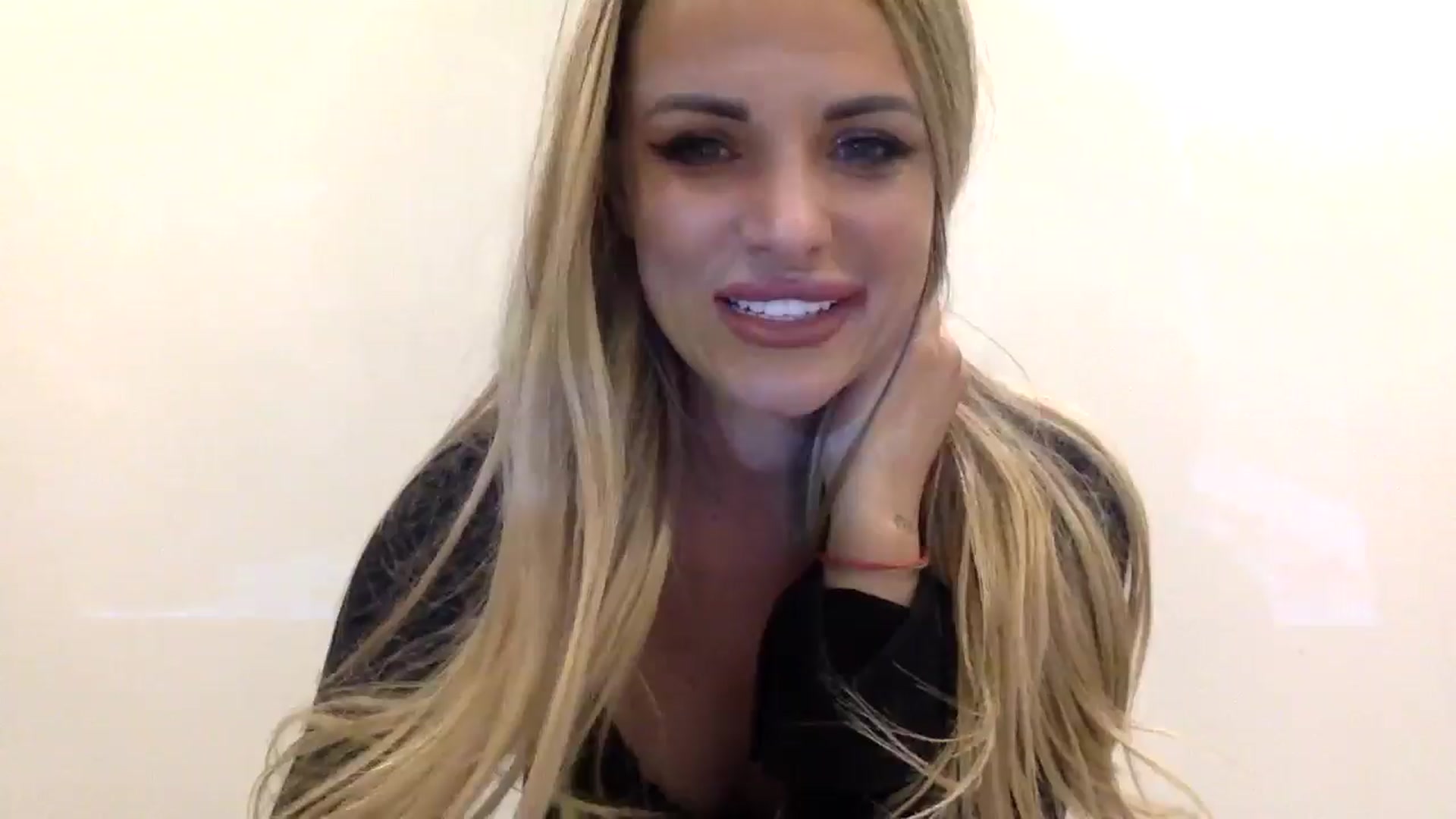 Gallery image thumbnail from Tina_Angel_'s myfreecams stream on, 02/06/2025, 22:00 image 1 of 20