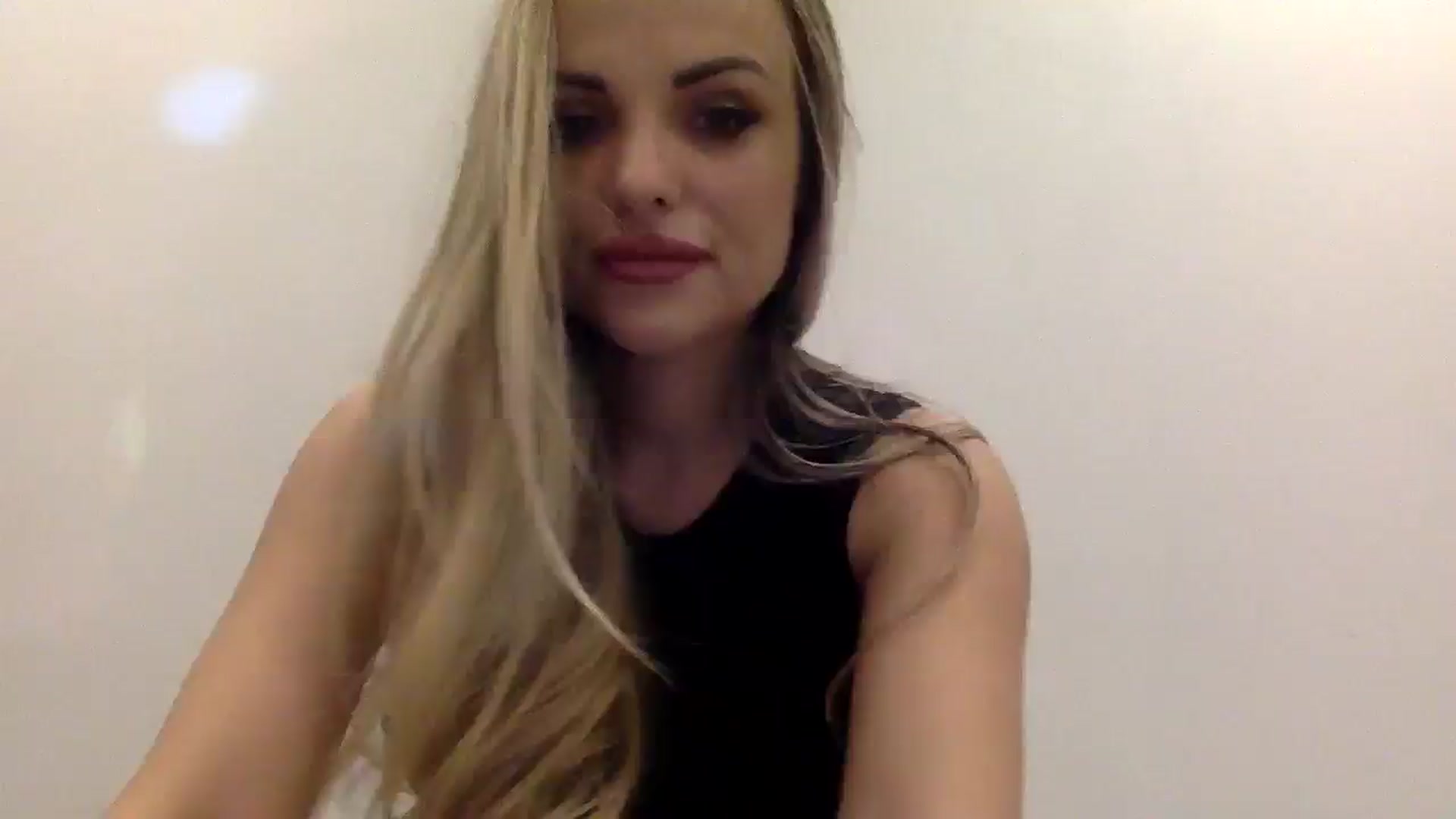 Gallery image thumbnail from Tina_Angel_'s myfreecams stream on, 02/08/2025, 21:20 image 9 of 20