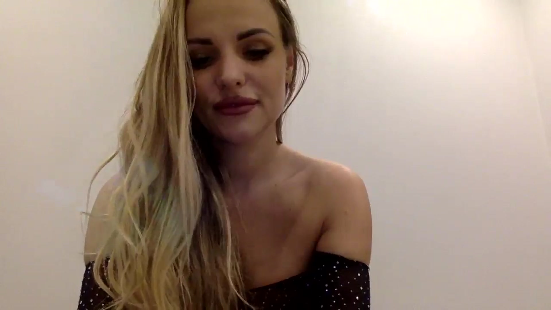 Gallery image thumbnail from Tina_Angel_'s myfreecams stream on, 02/10/2025, 21:09 image 10 of 20