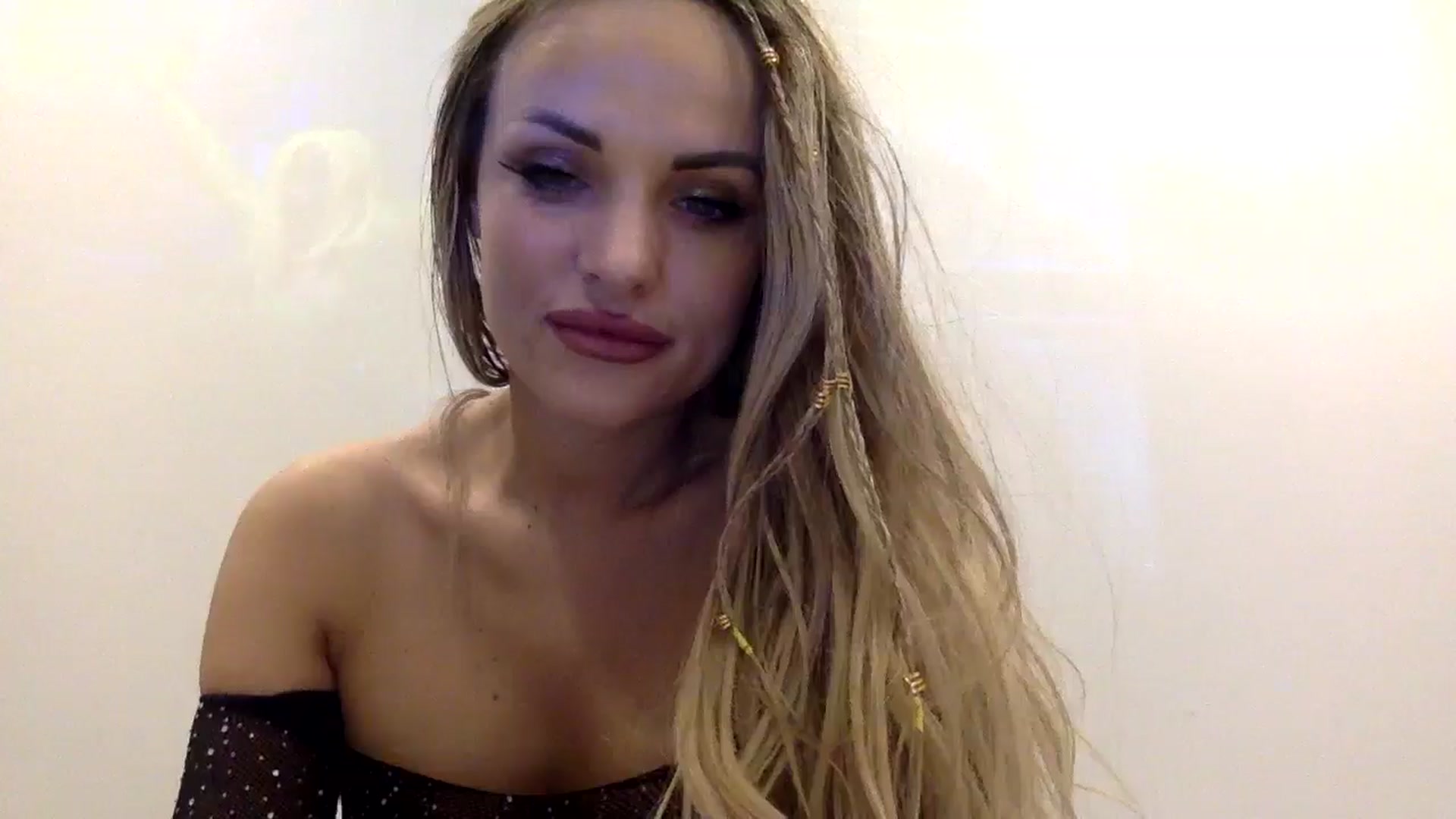 Gallery image thumbnail from Tina_Angel_'s myfreecams stream on, 02/10/2025, 21:09 image 14 of 20