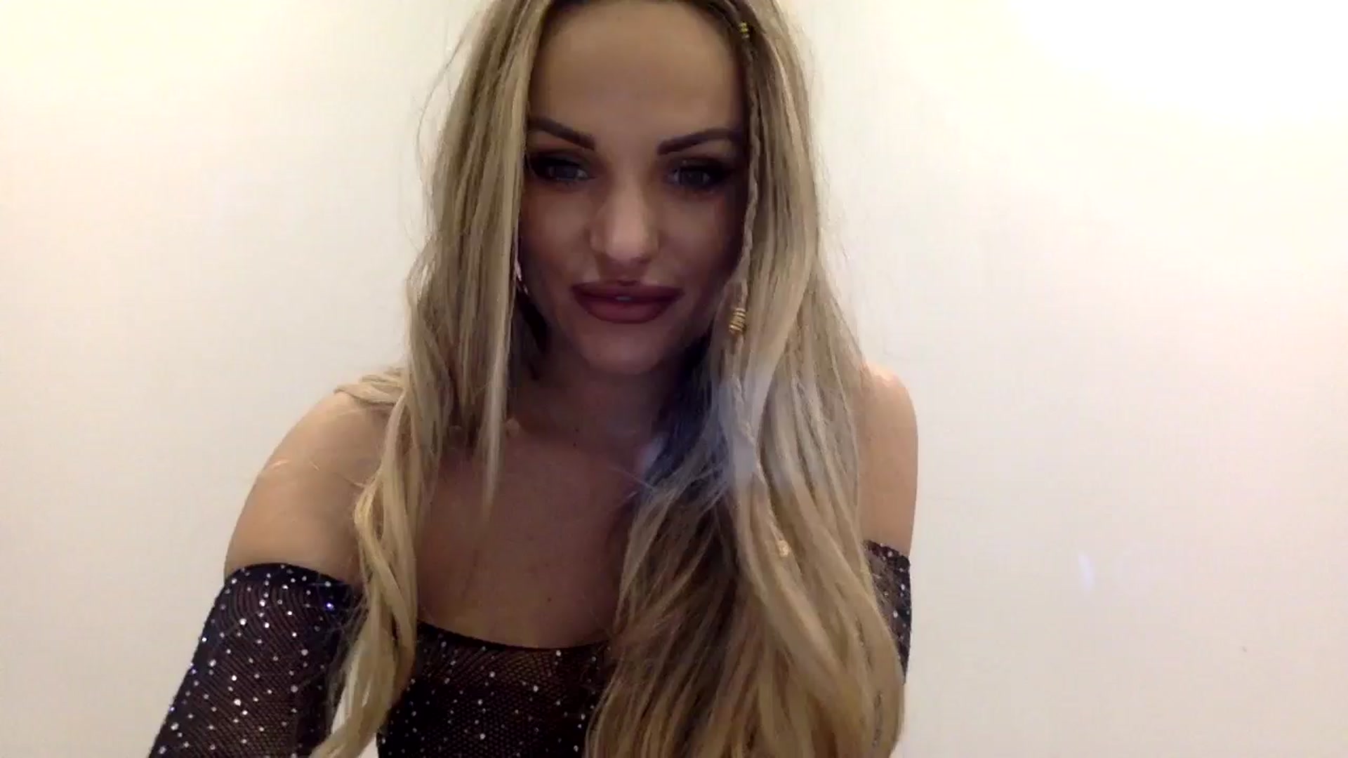 Gallery image thumbnail from Tina_Angel_'s myfreecams stream on, 02/10/2025, 21:09 image 1 of 20