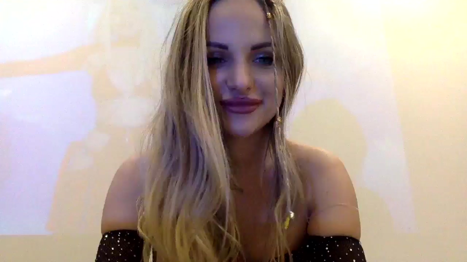 Gallery image thumbnail from Tina_Angel_'s myfreecams stream on, 02/10/2025, 21:39 image 12 of 20