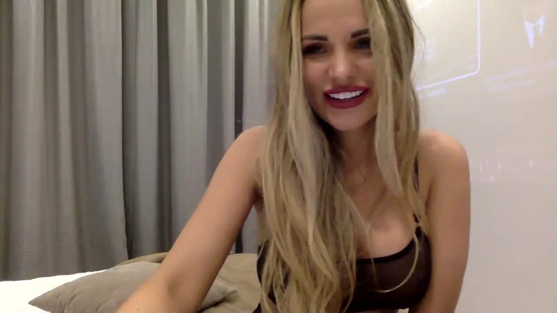 Gallery image thumbnail from Tina_Angel_'s myfreecams stream on, 02/13/2025, 20:07 image 6 of 20