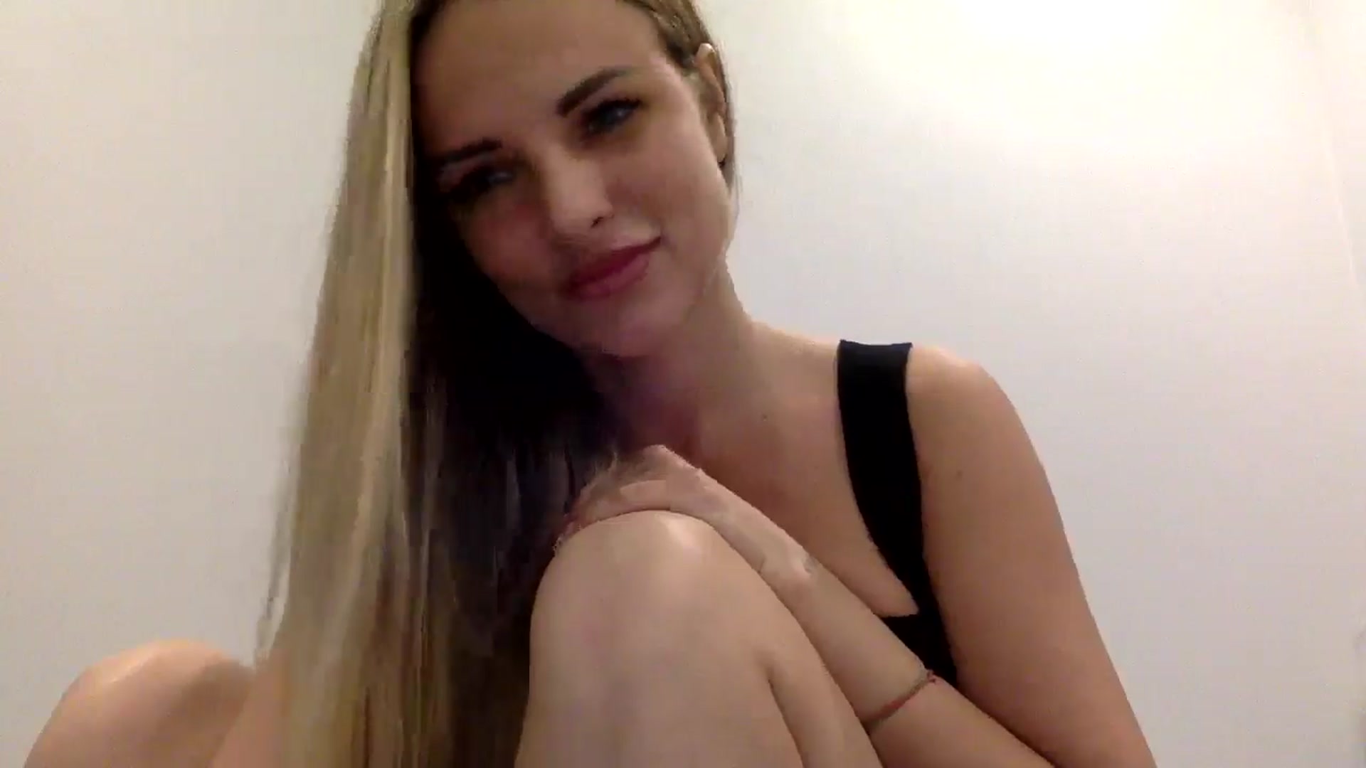 Gallery image thumbnail from Tina_Angel_'s myfreecams stream on, 02/24/2025, 23:44 image 17 of 20