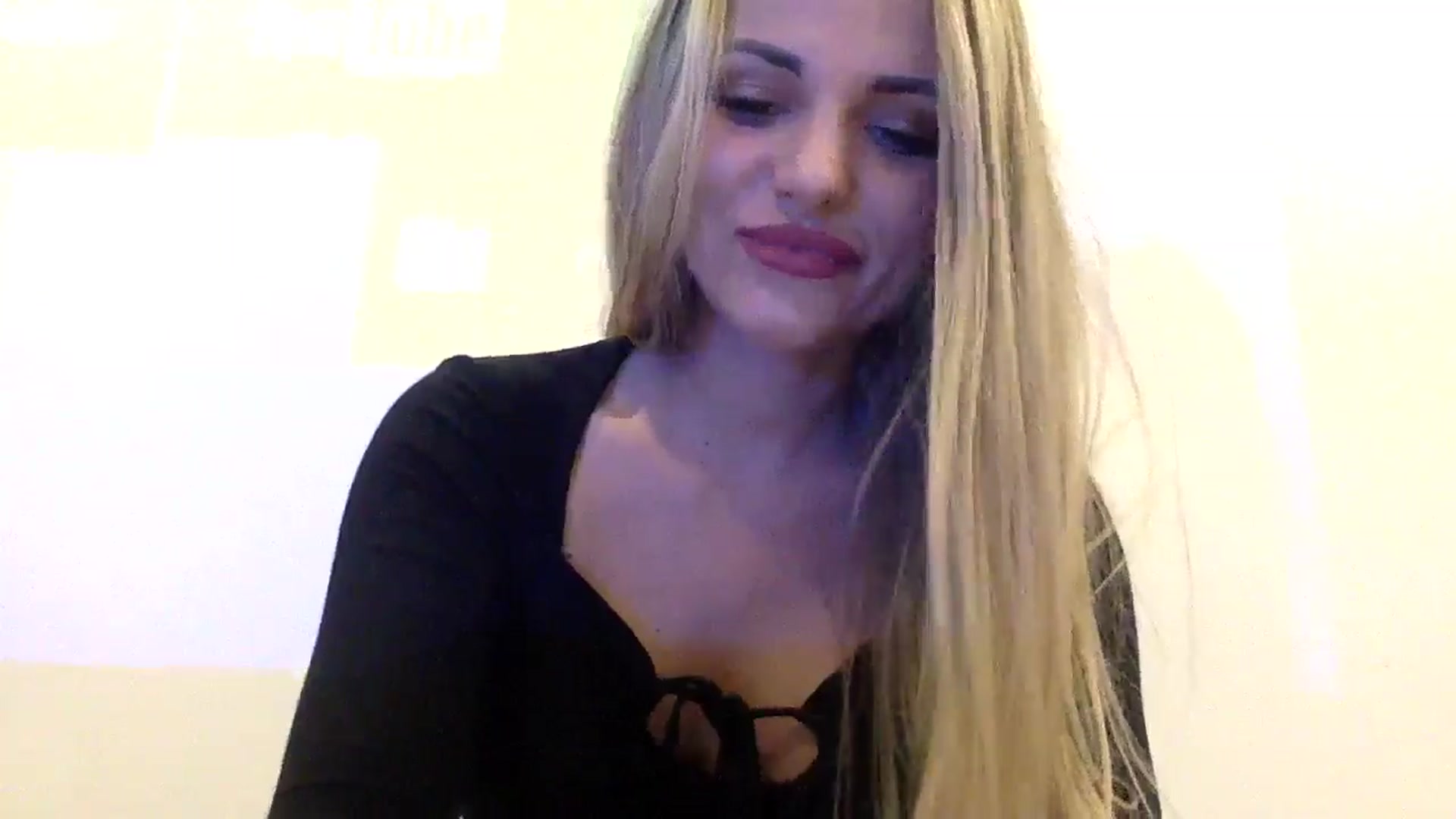 Gallery image thumbnail from Tina_Angel_'s myfreecams stream on, 02/25/2025, 21:51 image 13 of 20