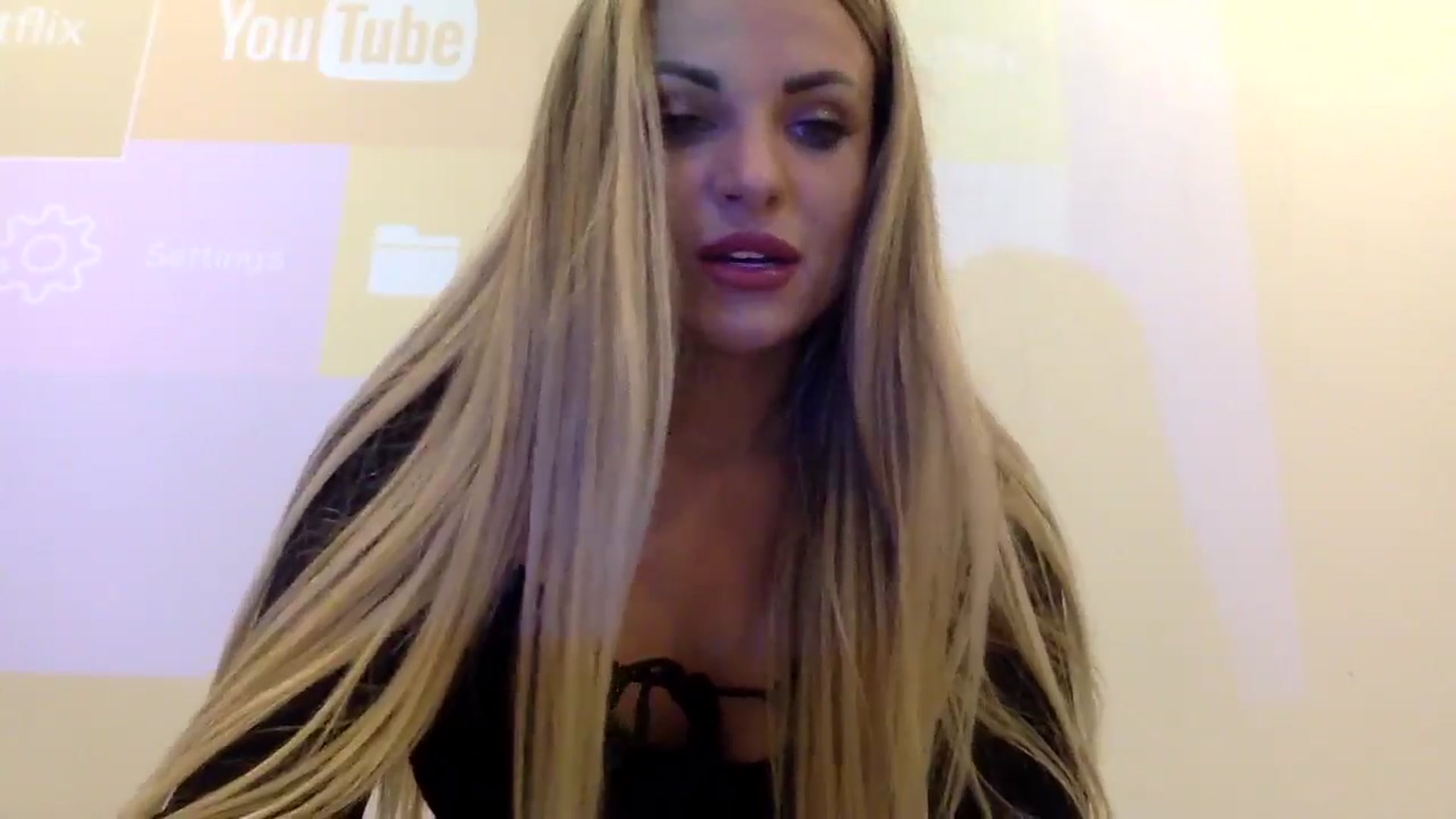 Gallery image thumbnail from Tina_Angel_'s myfreecams stream on, 02/25/2025, 21:51 image 4 of 20