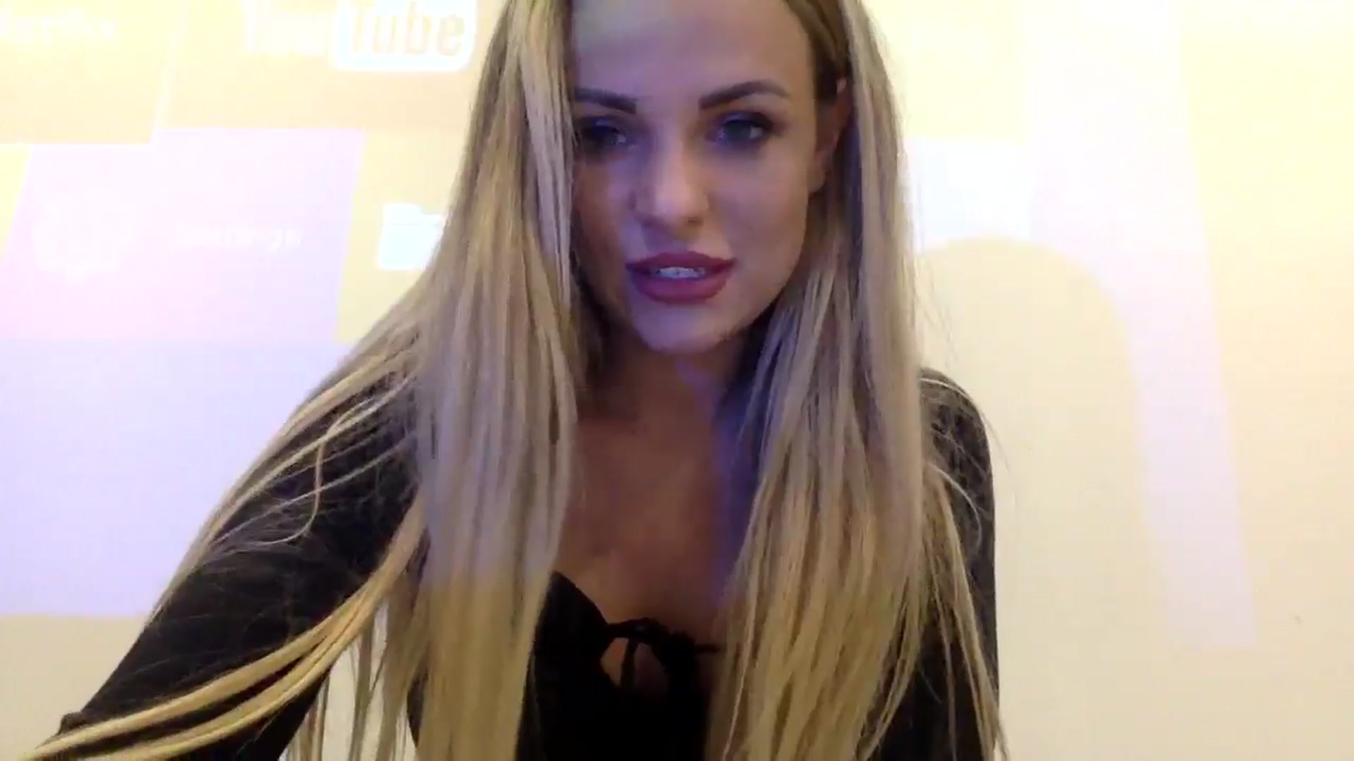 Gallery image thumbnail from Tina_Angel_'s myfreecams stream on, 02/25/2025, 21:51 image 18 of 20