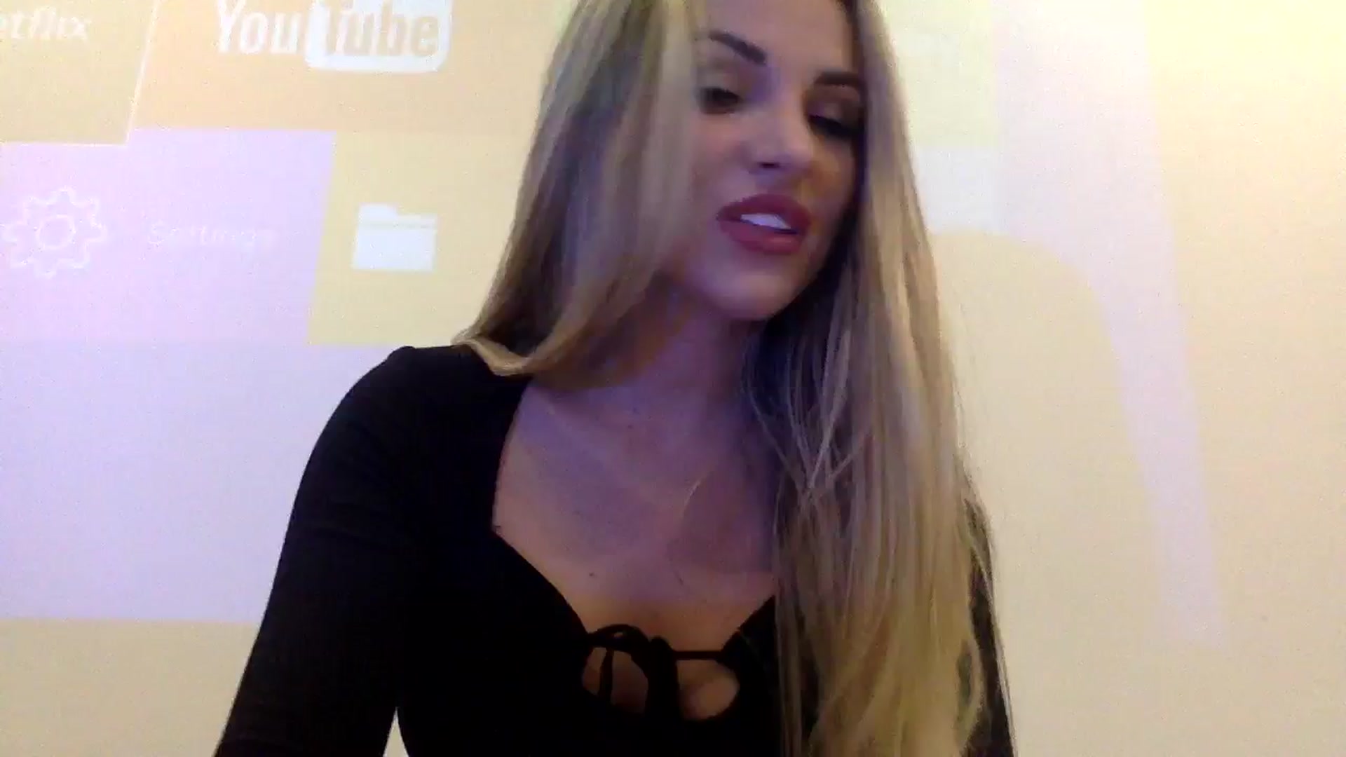 Gallery image thumbnail from Tina_Angel_'s myfreecams stream on, 02/25/2025, 21:51 image 7 of 20